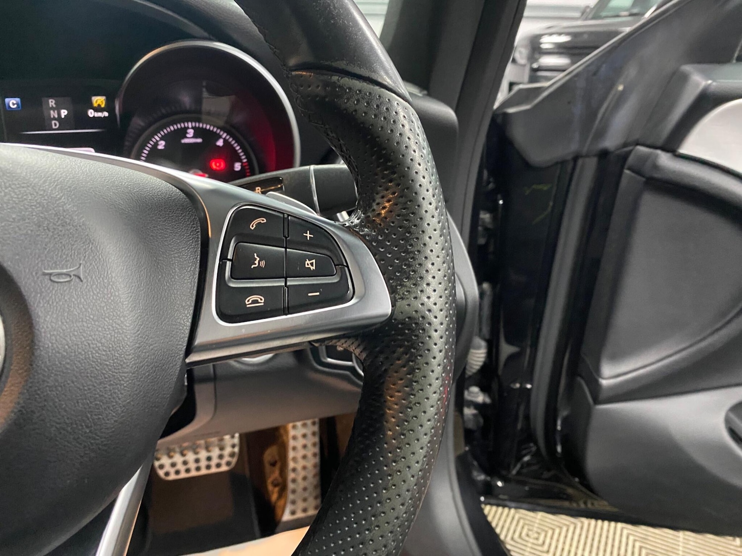 Used Mercedes-Benz C Class for sale - 77306054: Photo 32