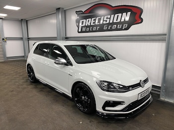 Used Volkswagen Golf 2017 for sale - 76753372: Photo
