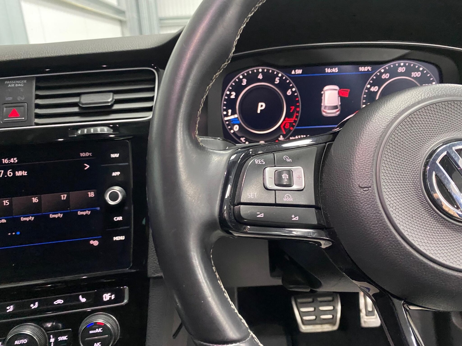 Used Volkswagen Golf for sale - 76753372: Photo 45