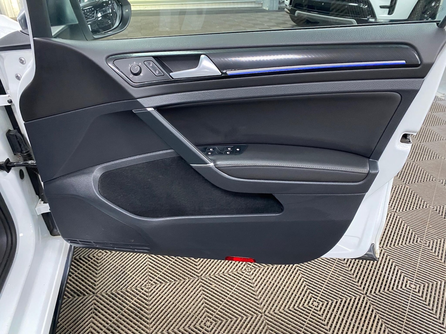 Used Volkswagen Golf for sale - 76753372: Photo 49