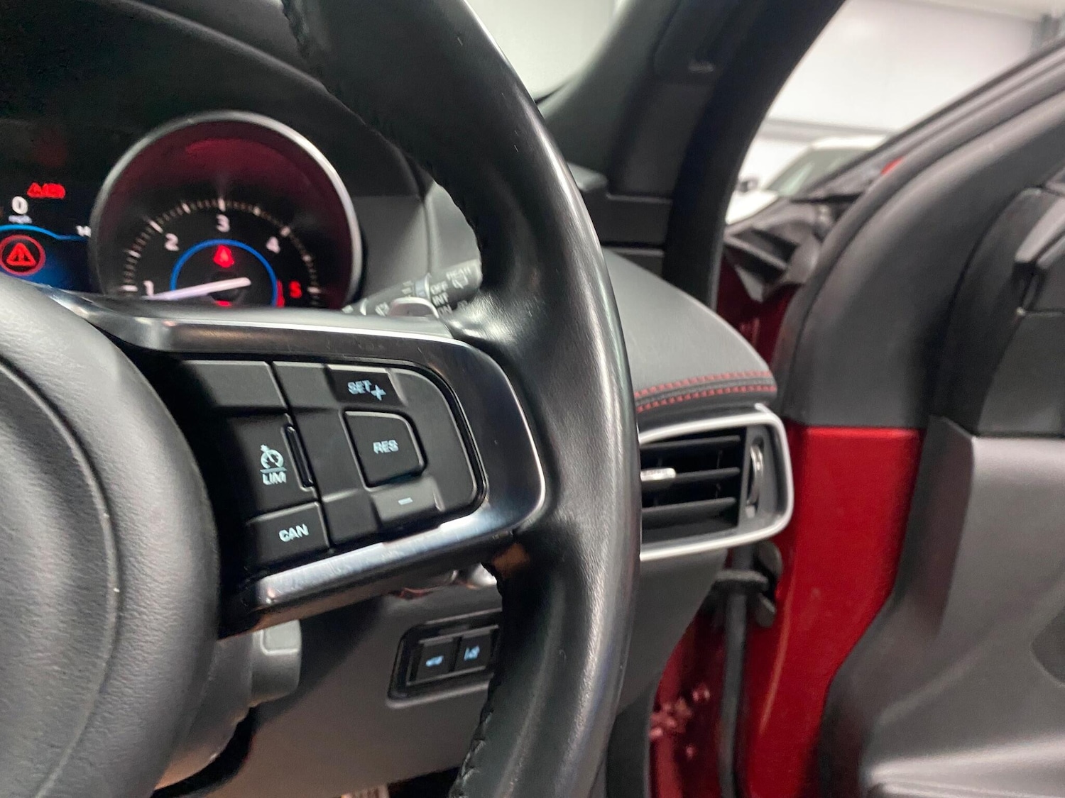 Used Jaguar F-Pace for sale - 76440453: Photo 43