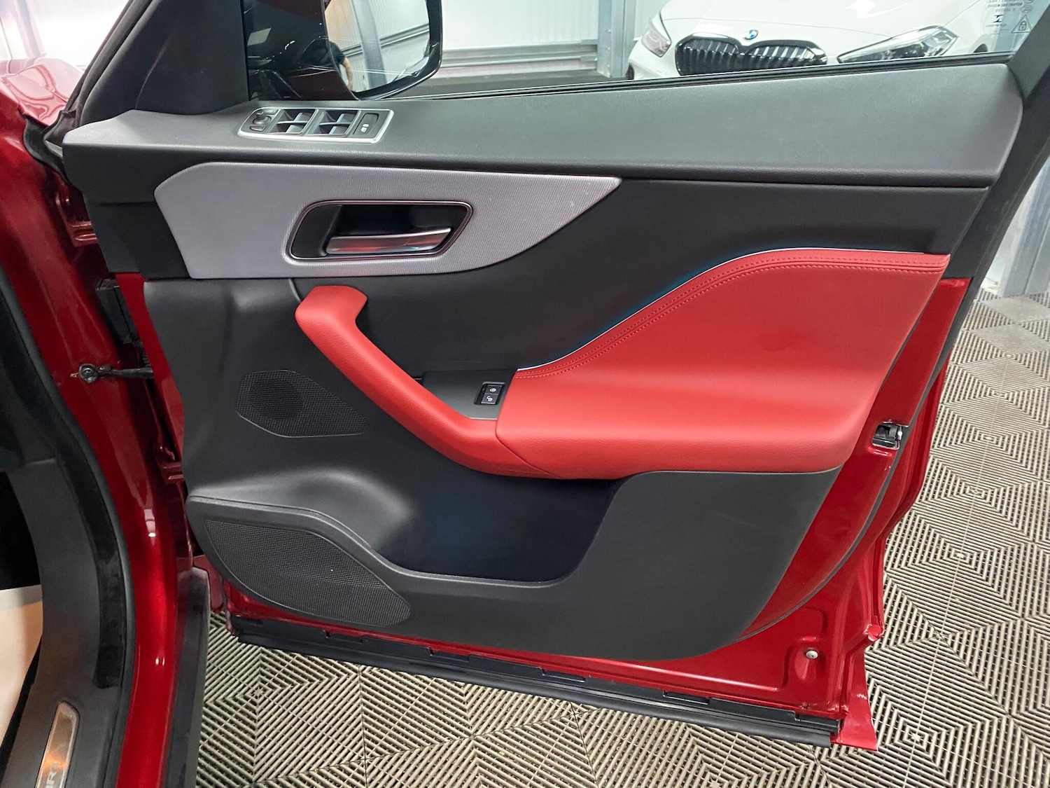 Used Jaguar F-Pace for sale - 76440453: Photo 46