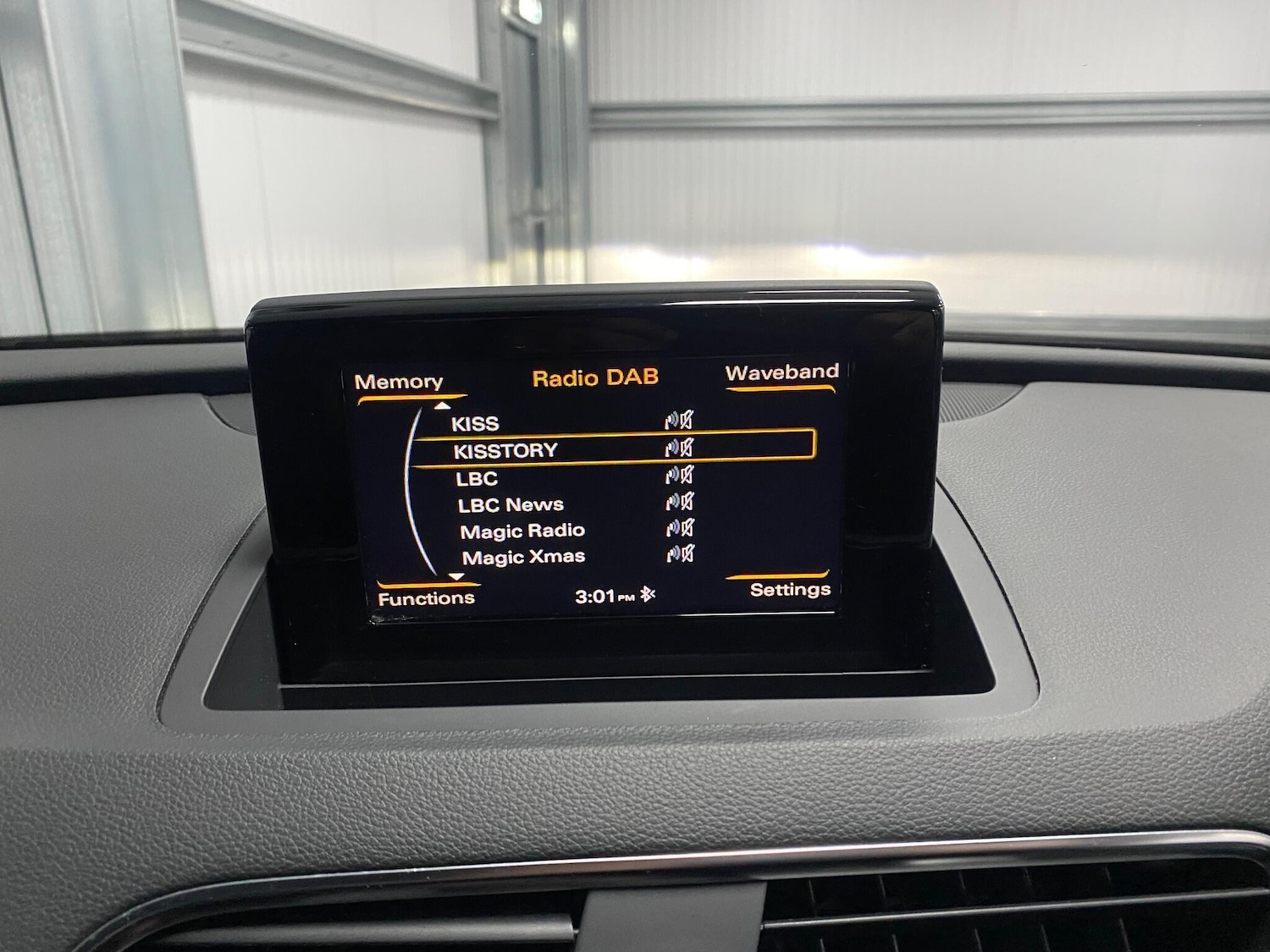 Used Audi Q3 2017 for sale - 77537700: Photo 33