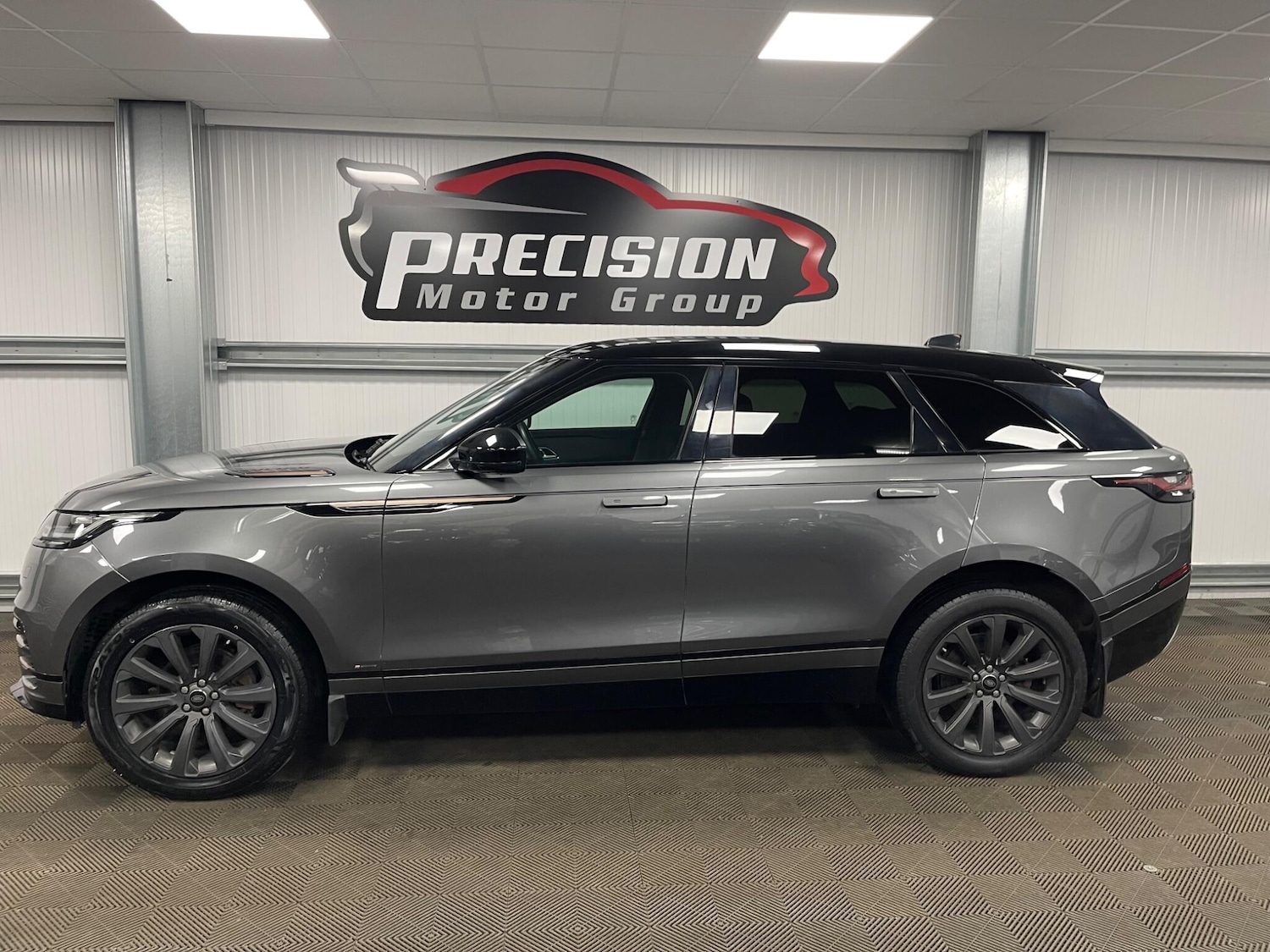 Used Land Rover Range Rover Velar 2018 for sale - 78086767: Photo 18