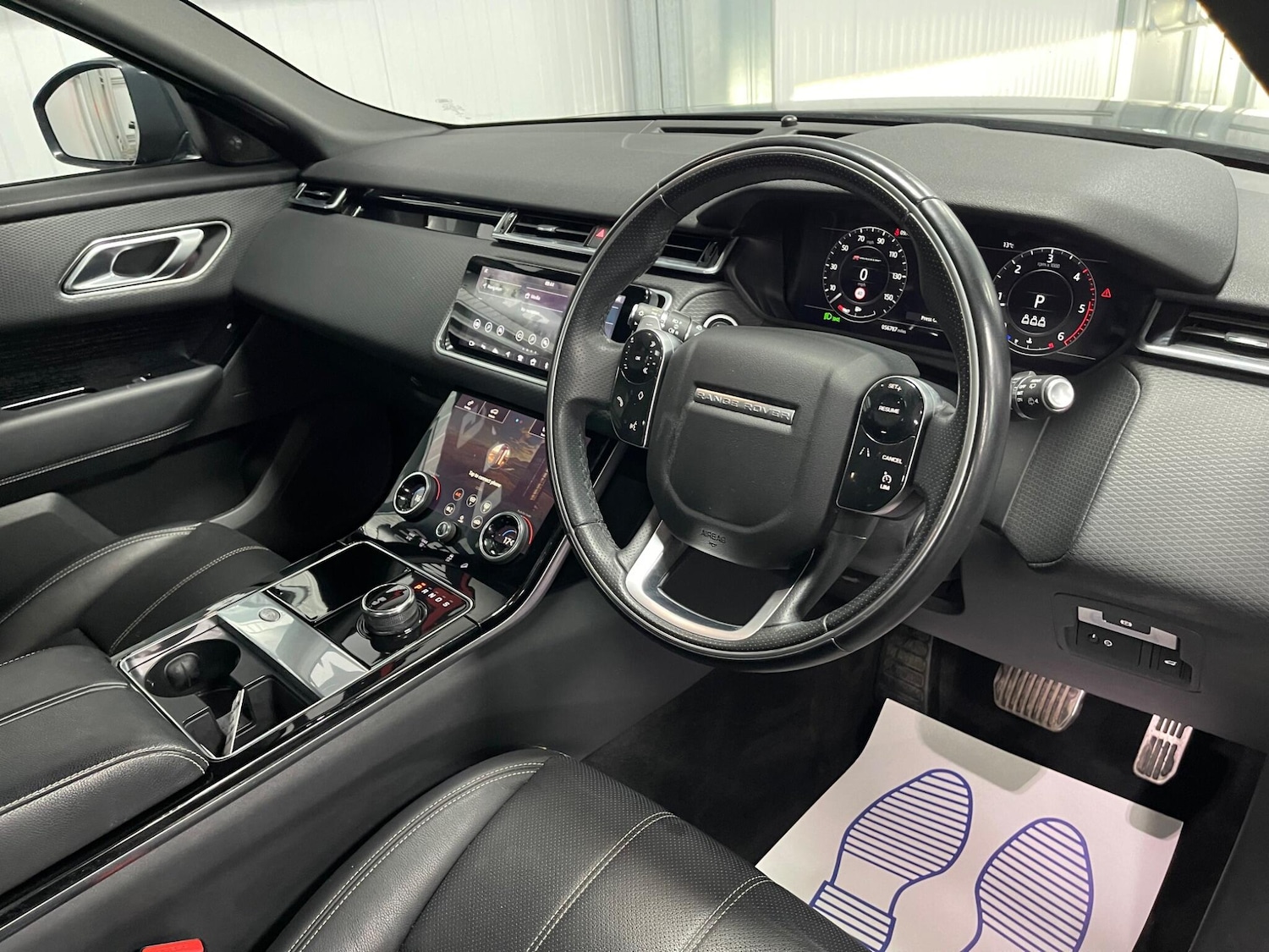 Used Land Rover Range Rover Velar 2018 for sale - 78086767: Photo 32