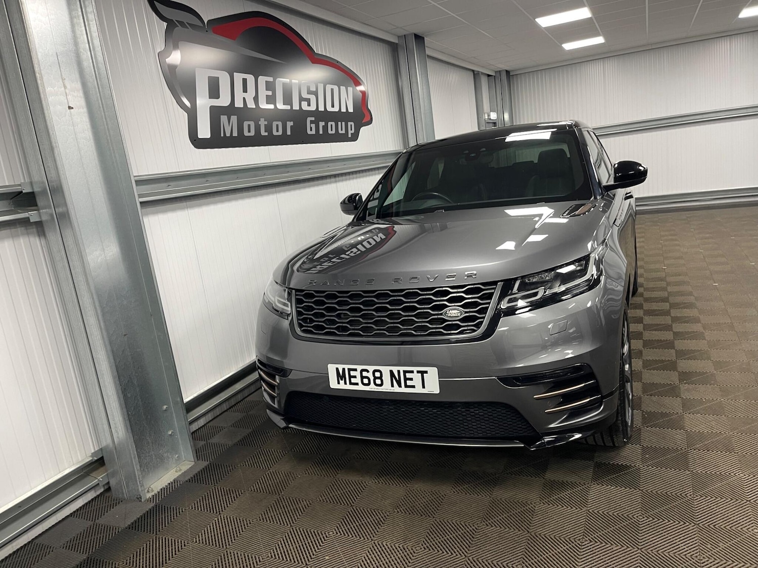 Used Land Rover Range Rover Velar 2018 for sale - 78086767: Photo 4
