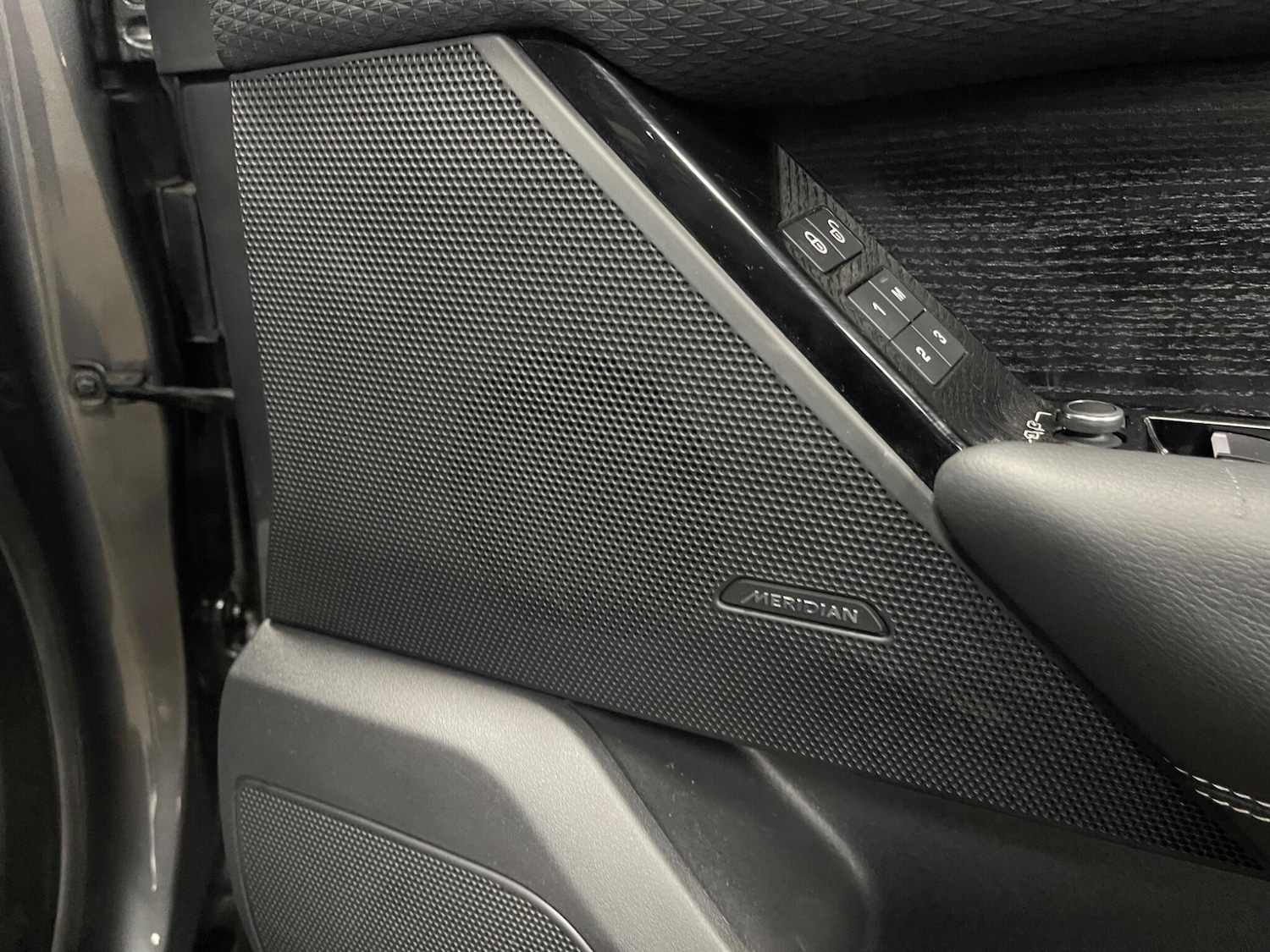 Used Land Rover Range Rover Velar 2018 for sale - 78086767: Photo 49