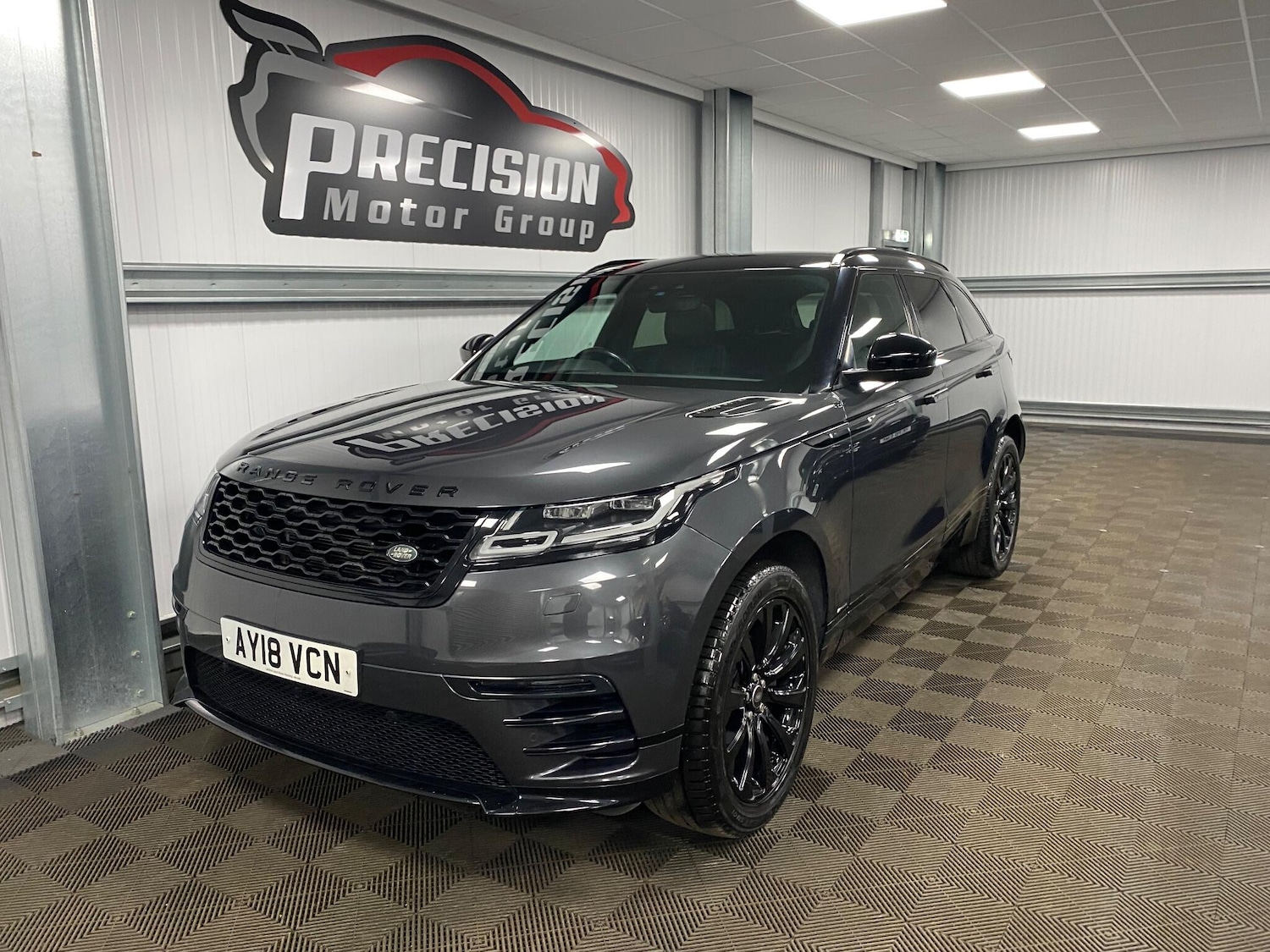 Used Land Rover Range Rover Velar 2018 for sale - 76607864: Photo 11