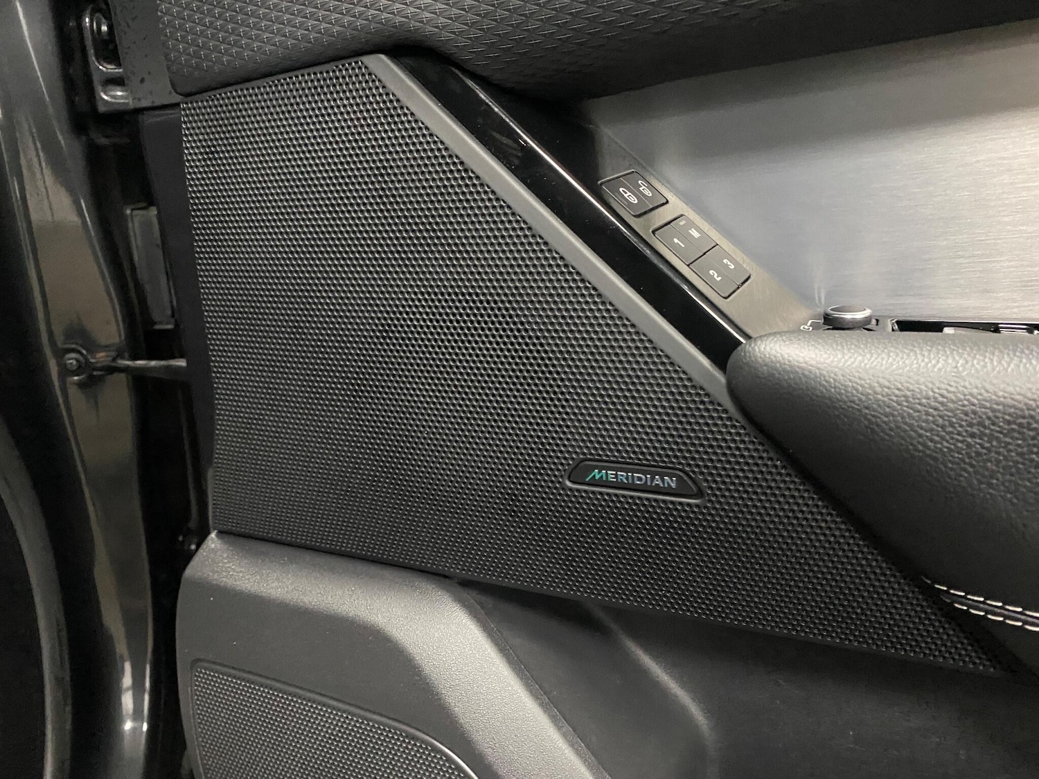 Used Land Rover Range Rover Velar 2018 for sale - 76607864: Photo 38