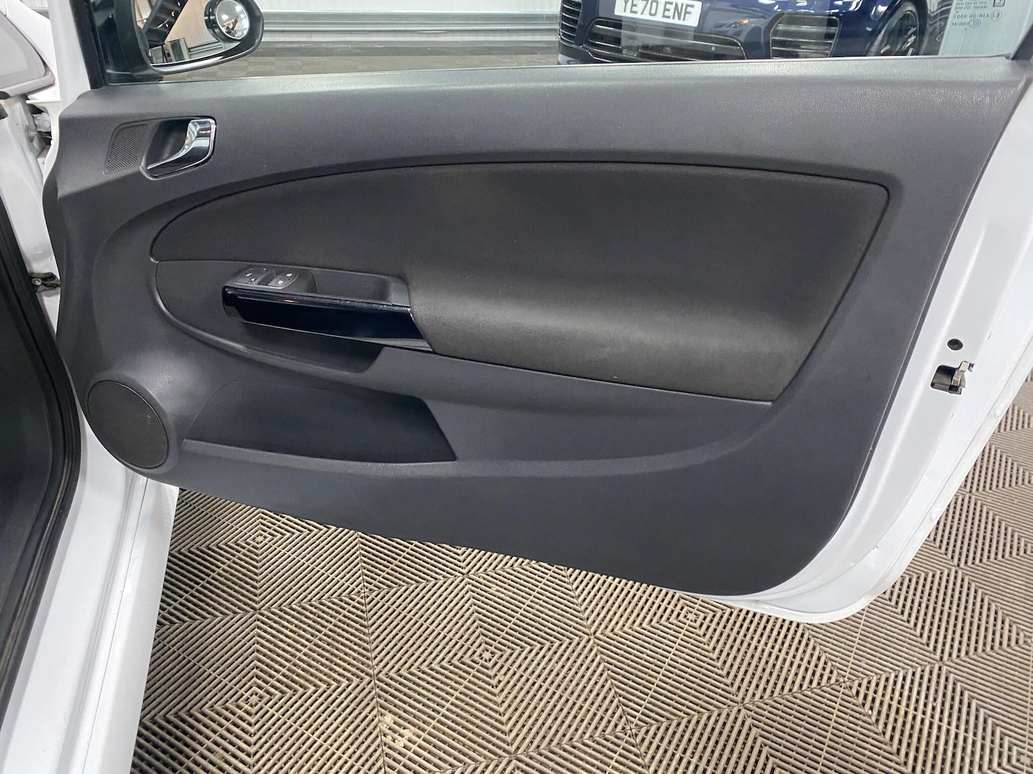 Used Vauxhall Corsa 2013 for sale - 76715195: Photo 37