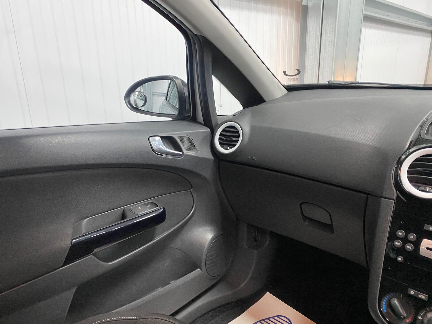 Used Vauxhall Corsa 2013 for sale - 76715195: Photo 38