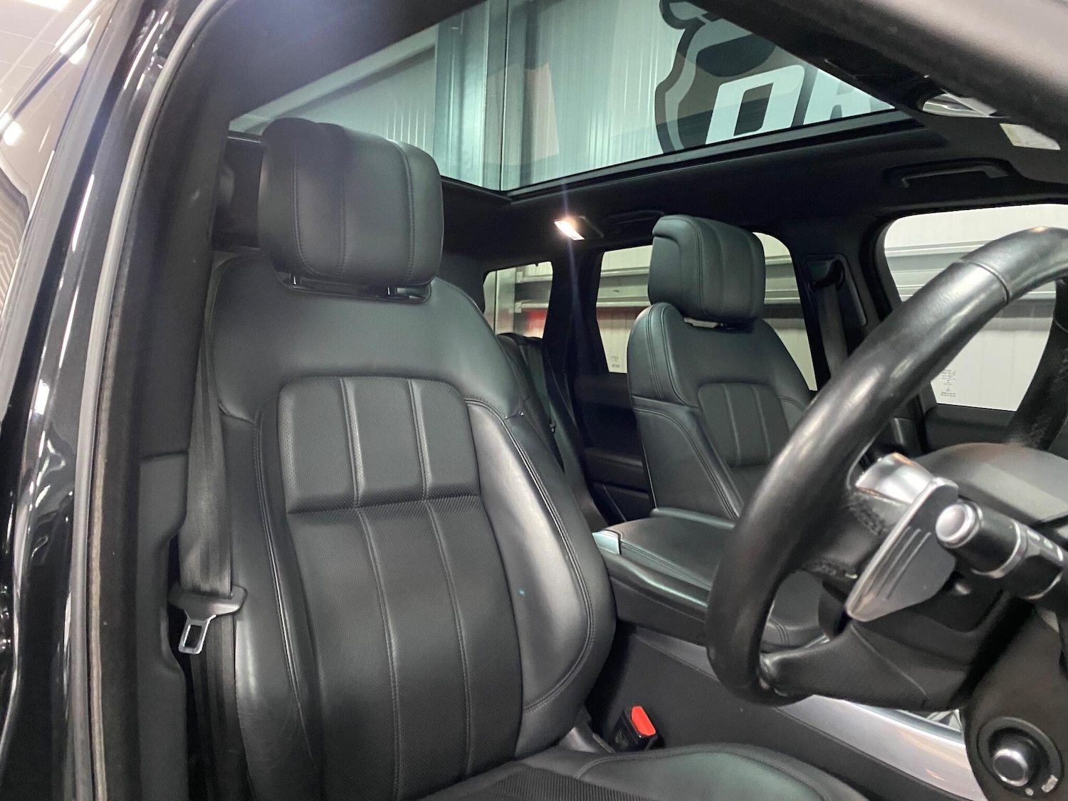 Used Land Rover Range Rover Sport 2019 for sale - 76715063: Photo 32