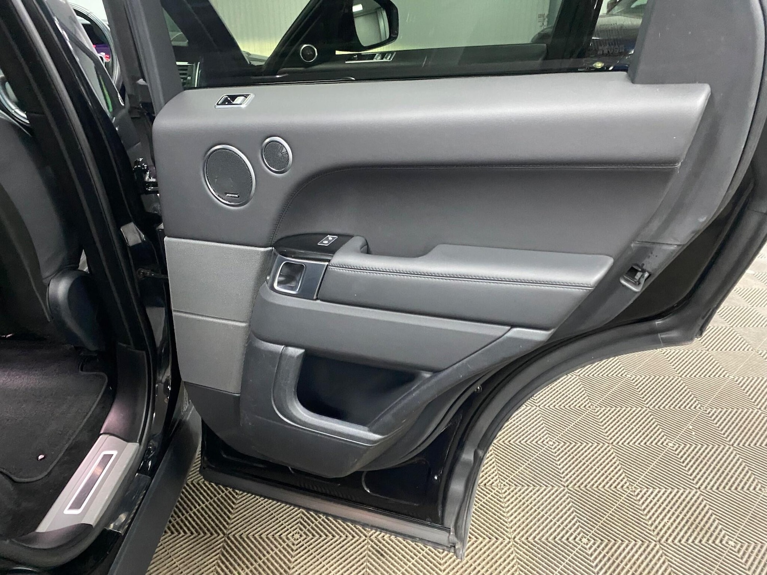 Used Land Rover Range Rover Sport 2019 for sale - 76715063: Photo 44