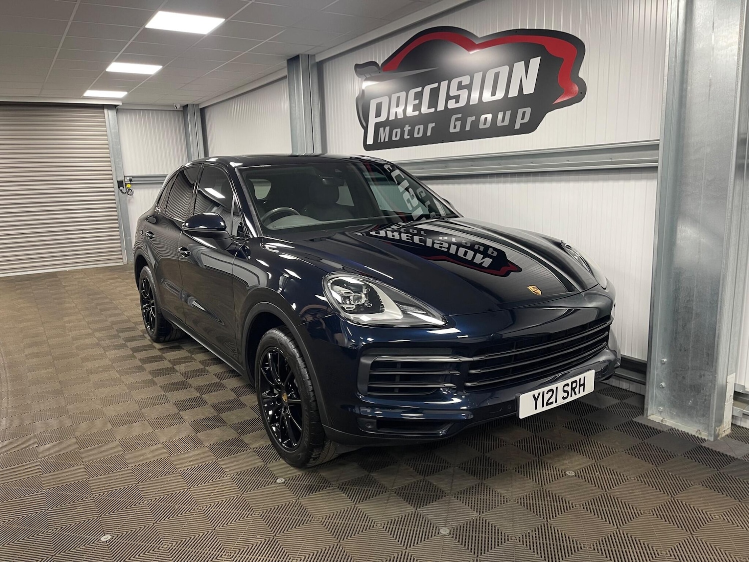 Used Porsche Cayenne 2018 for sale - 78087176: Photo 2
