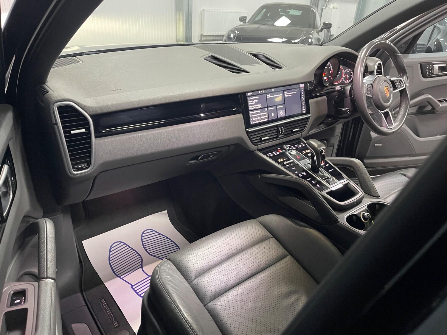 Used Porsche Cayenne 2018 for sale - 78087176: Photo 32