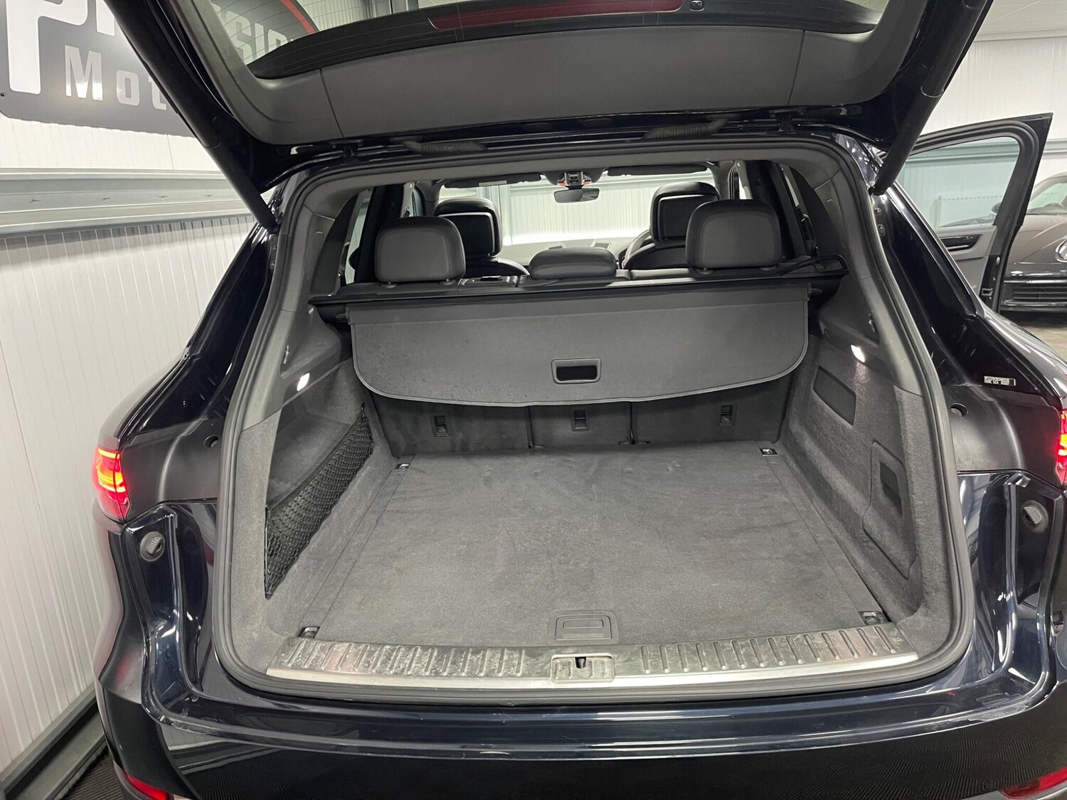 Used Porsche Cayenne 2018 for sale - 78087176: Photo 41