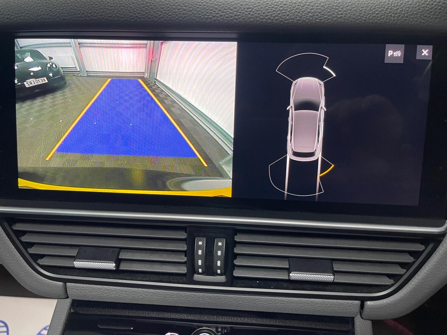 Used Porsche Cayenne 2018 for sale - 78087176: Photo 48