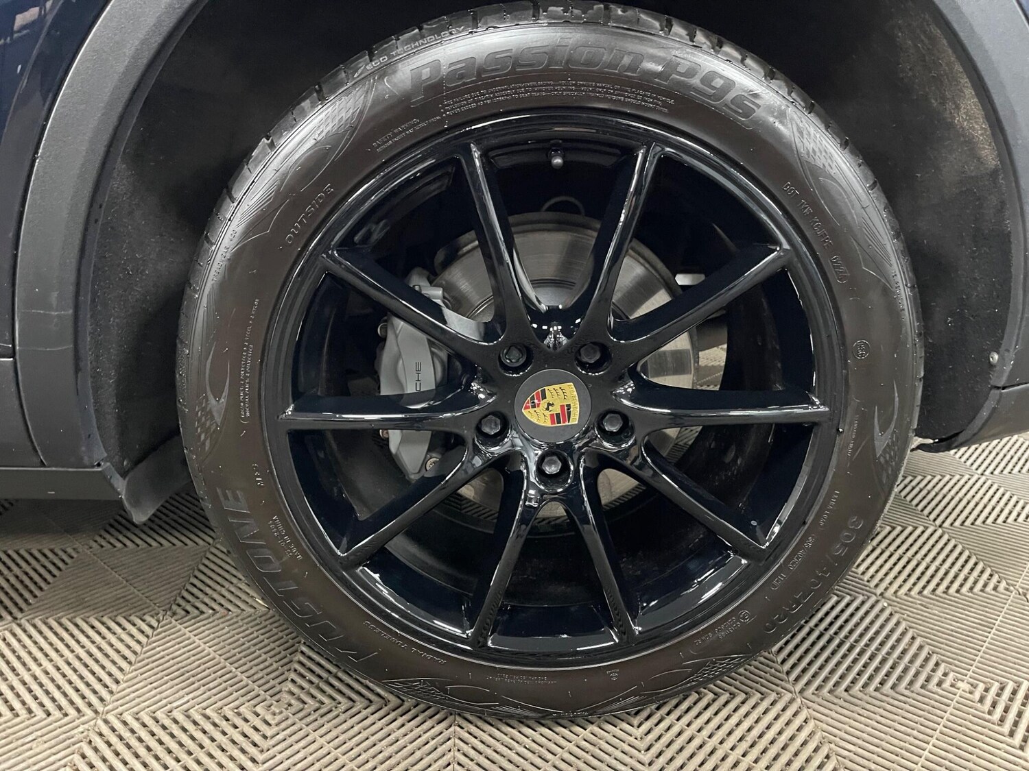 Used Porsche Cayenne 2018 for sale - 78087176: Photo 50