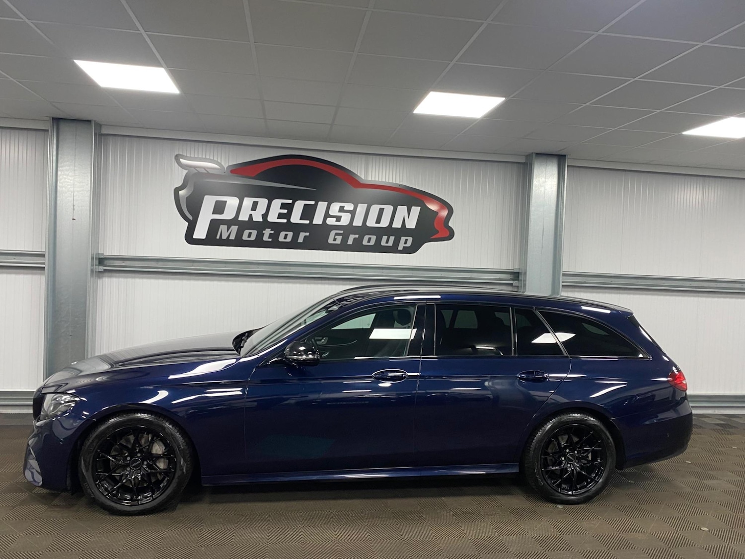 Used Mercedes-Benz E Class 2020 for sale - 76317927: Photo 7