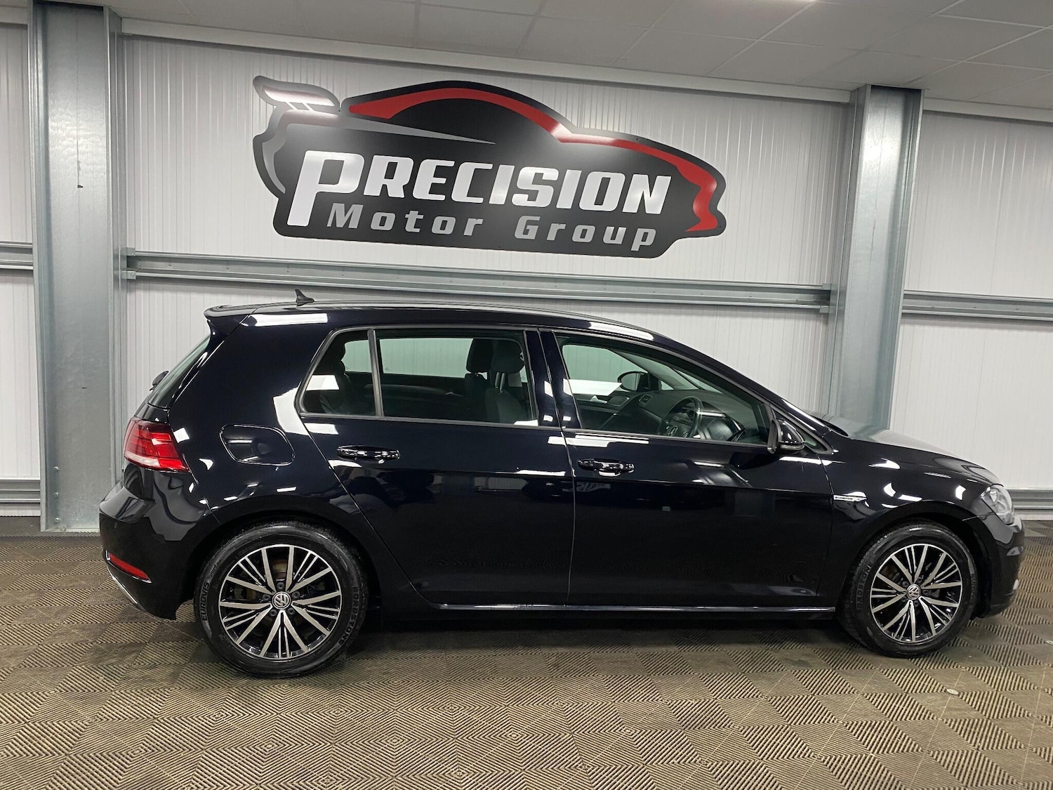 Used Volkswagen Golf 2018 for sale - 76926176: Photo 28