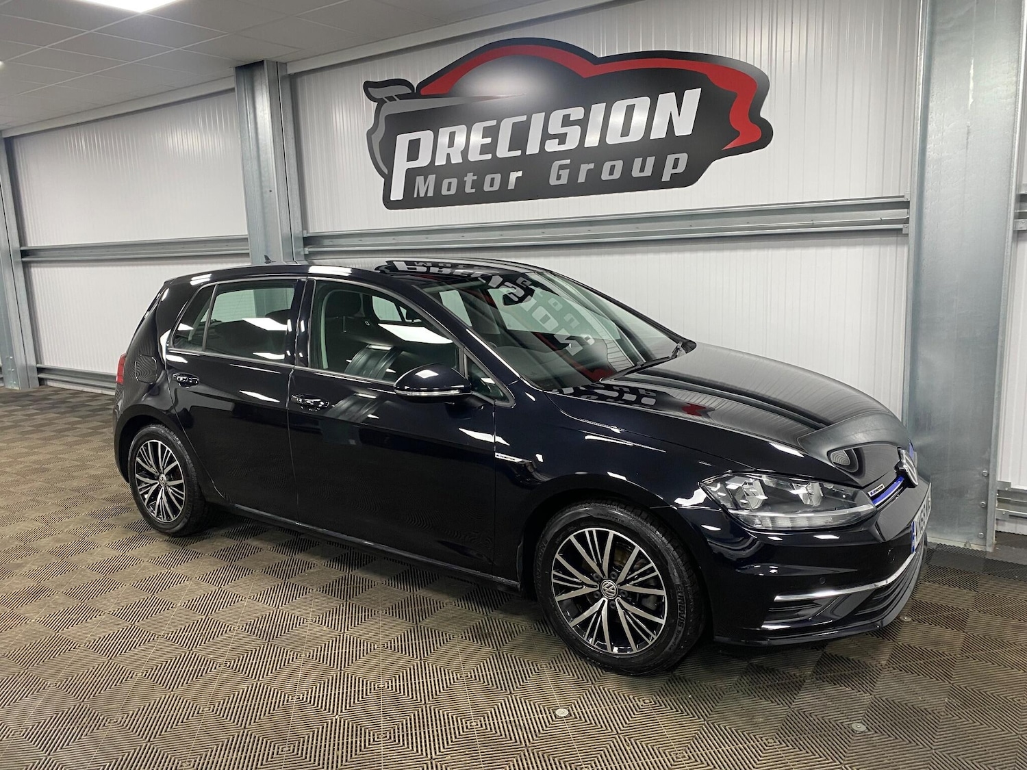 Used Volkswagen Golf 2018 for sale - 76926176: Photo 3