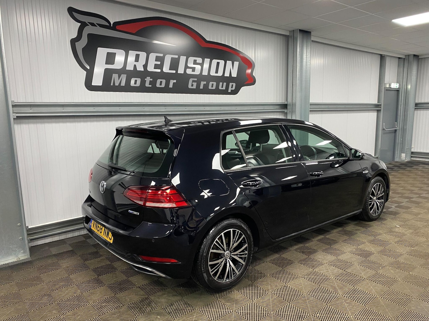 Used Volkswagen Golf 2018 for sale - 76926176: Photo 31