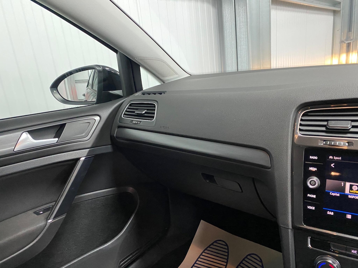 Used Volkswagen Golf 2018 for sale - 76926176: Photo 42