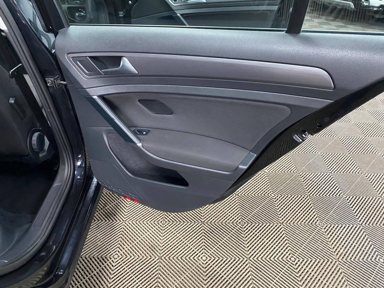 Used Volkswagen Golf 2018 for sale - 76926176: Photo 56