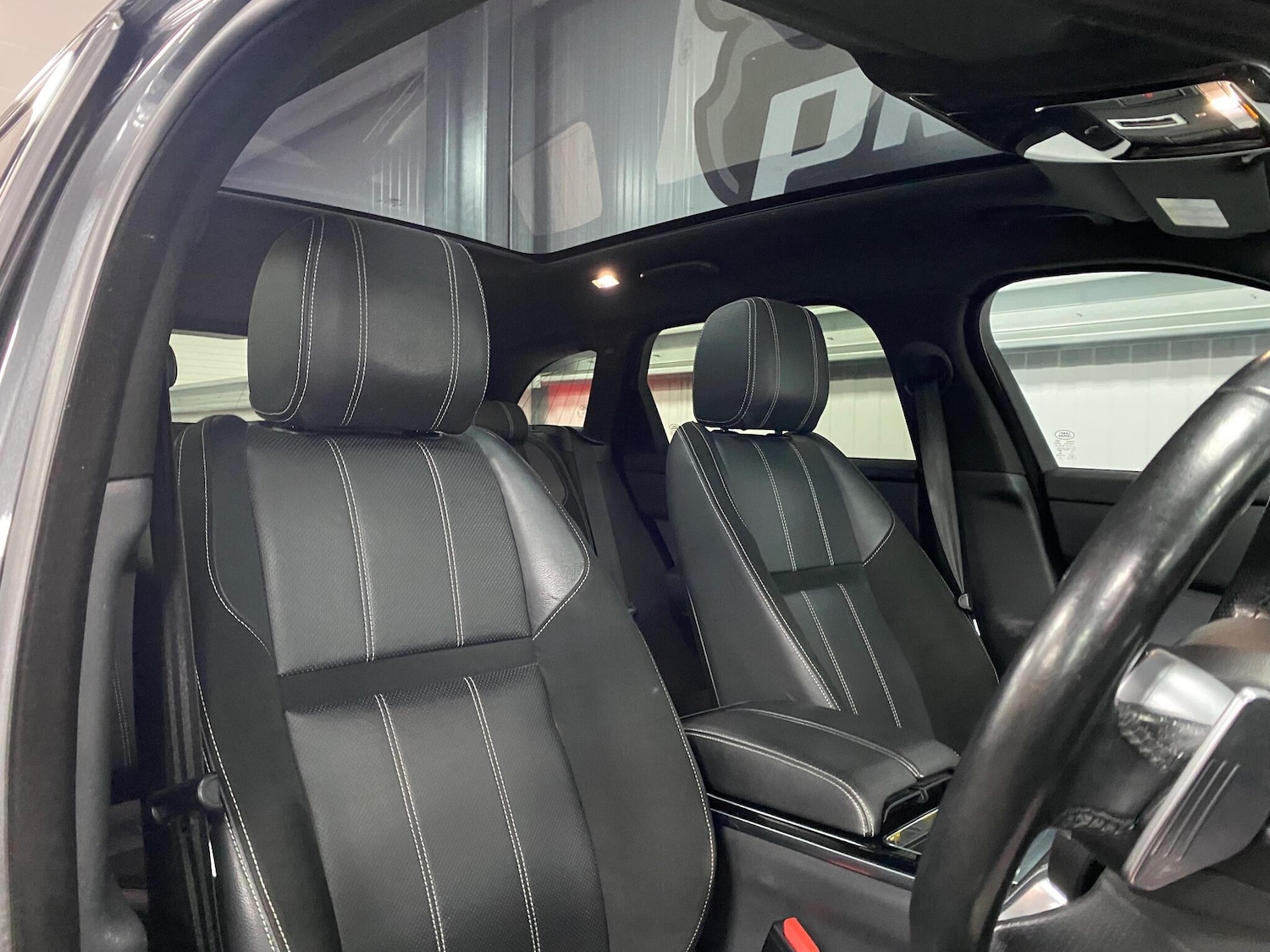 Used Land Rover Range Rover Velar 2018 for sale - 76992004: Photo 33