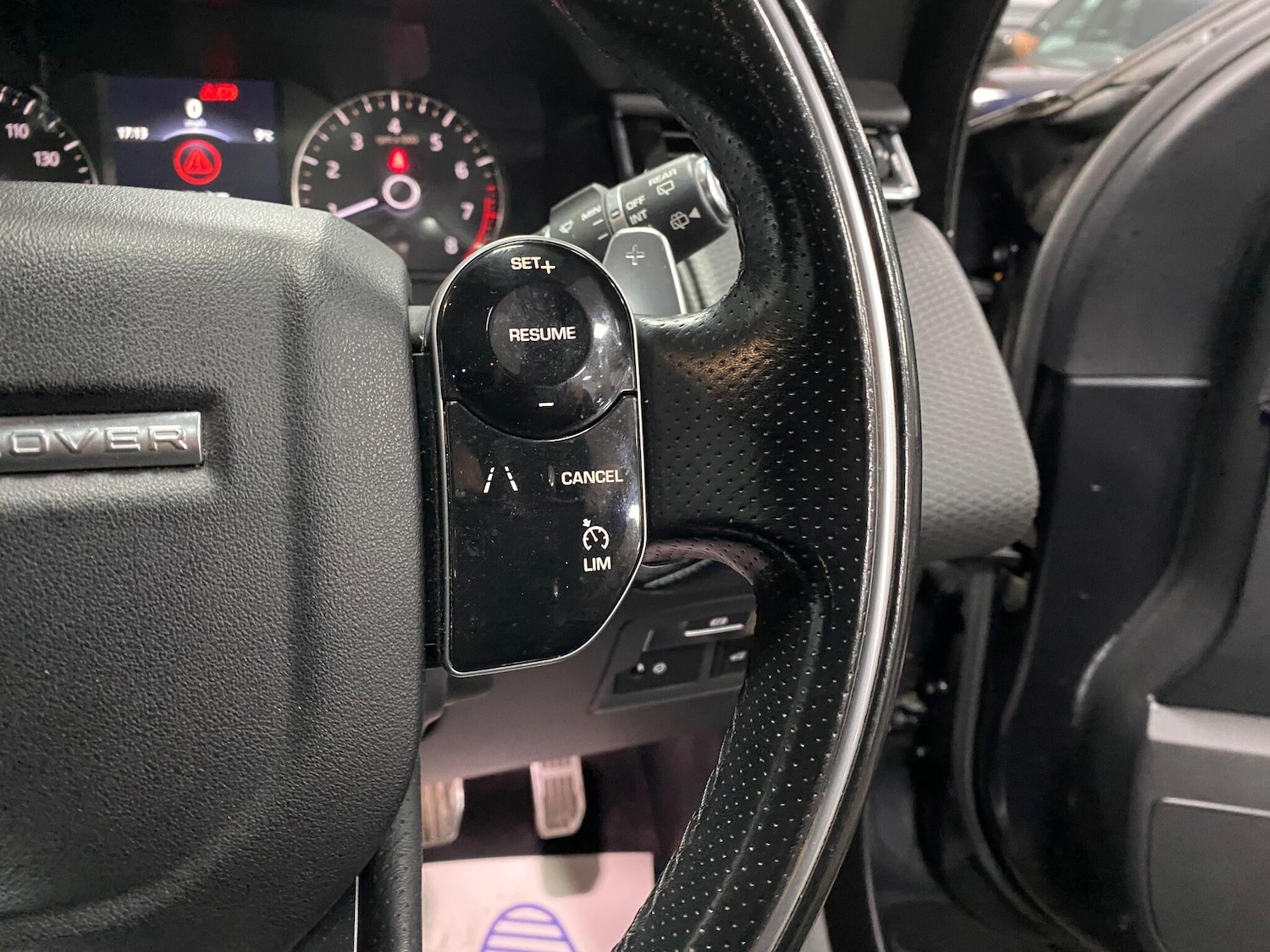 Used Land Rover Range Rover Velar 2018 for sale - 76992004: Photo 40