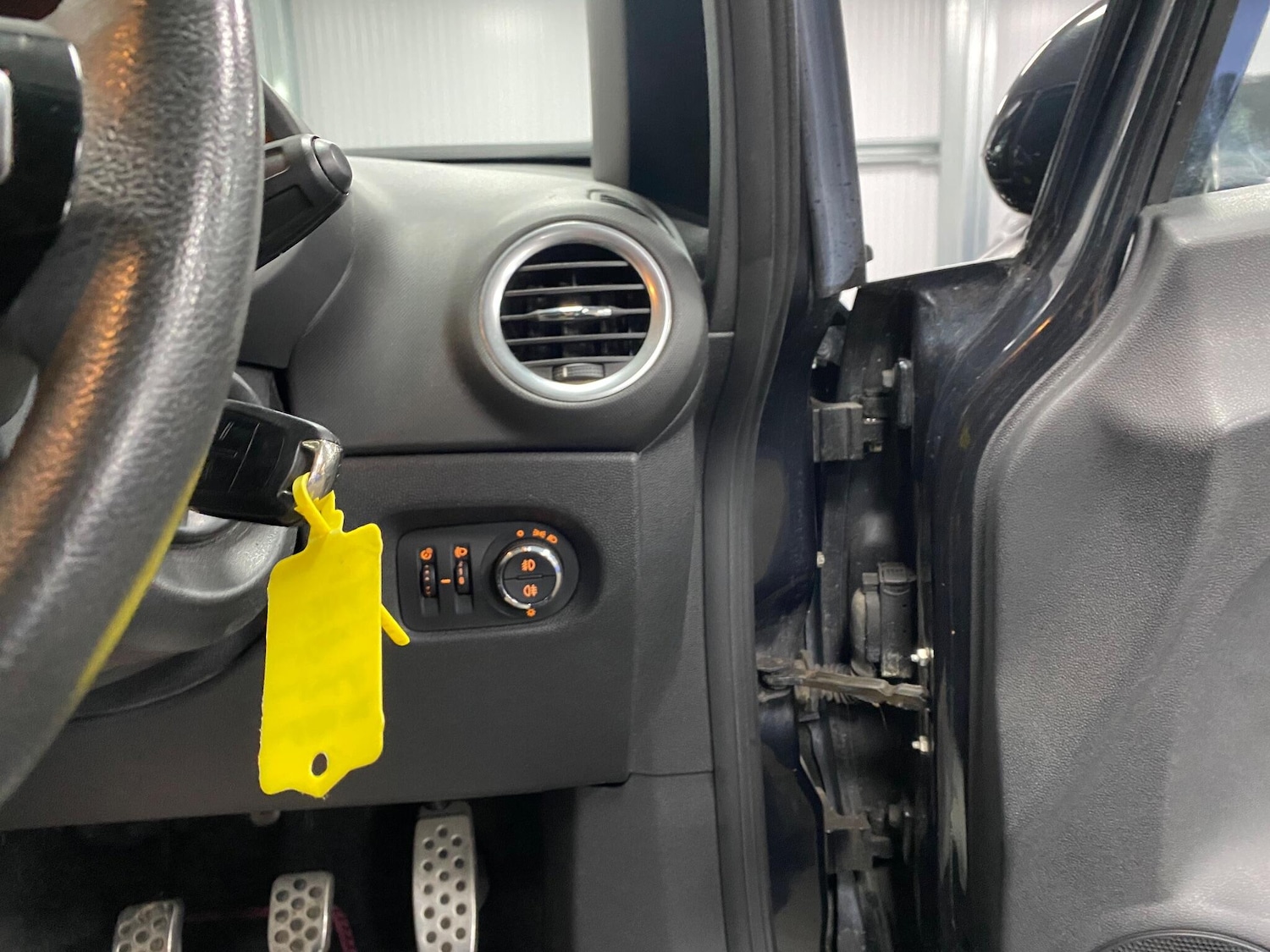 Used Vauxhall Corsa 2014 for sale - 76522459: Photo 39