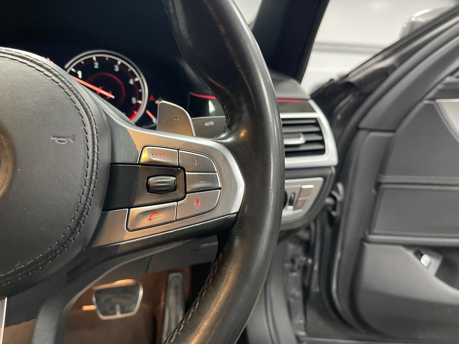 Used BMW 7 Series 2019 for sale - 77892624: Photo 45