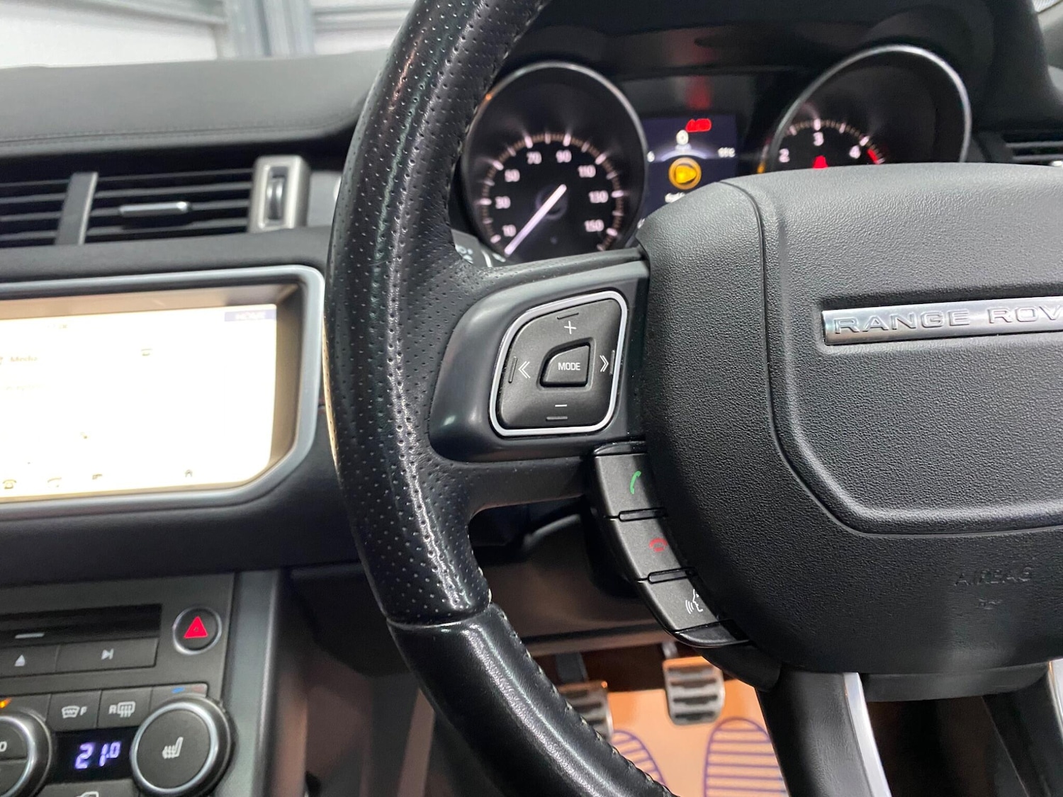 Used Land Rover Range Rover Evoque 2018 for sale - 76995675: Photo 43