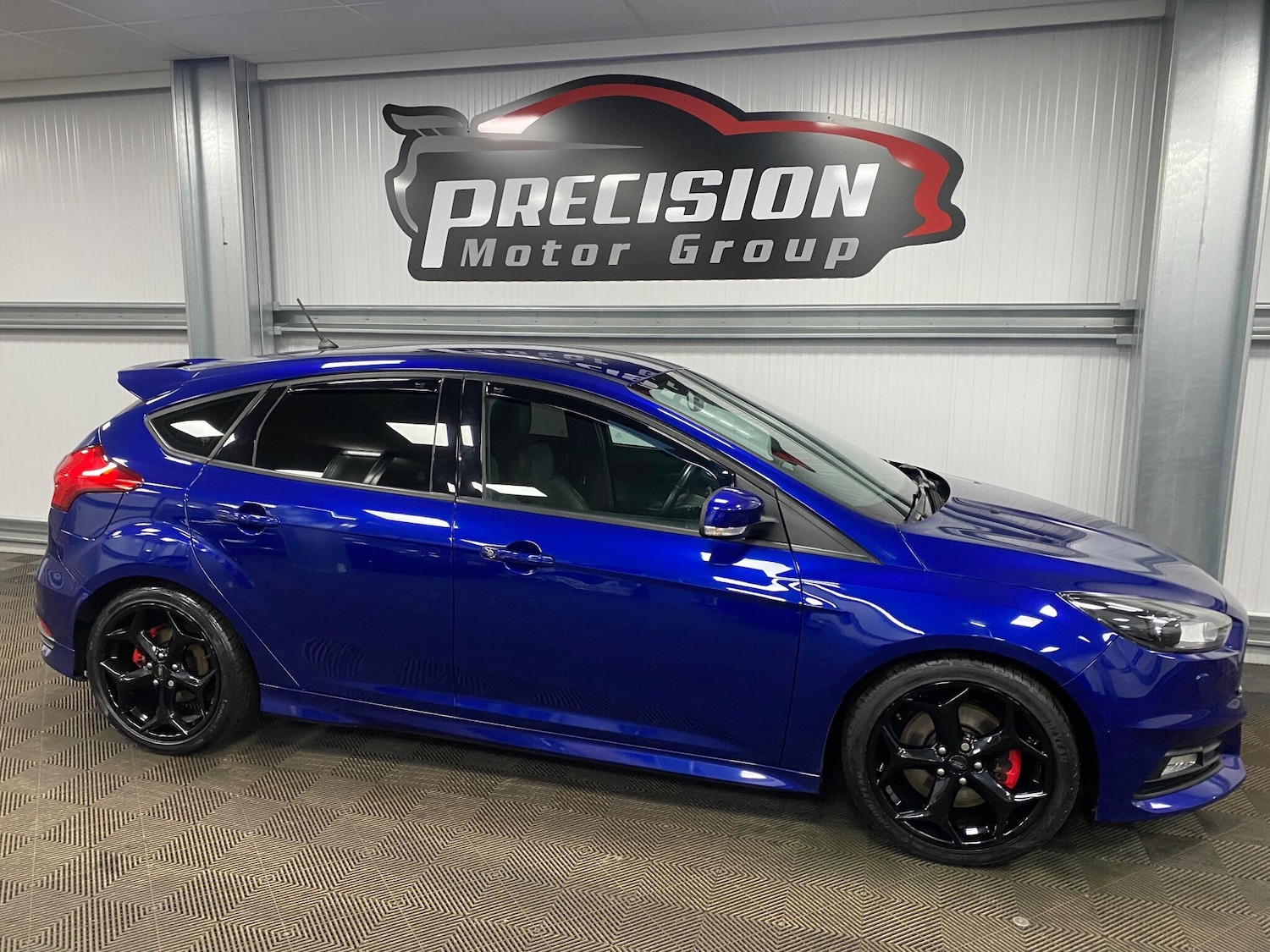 Used Ford Focus 2017 for sale - 76728960: Photo 3