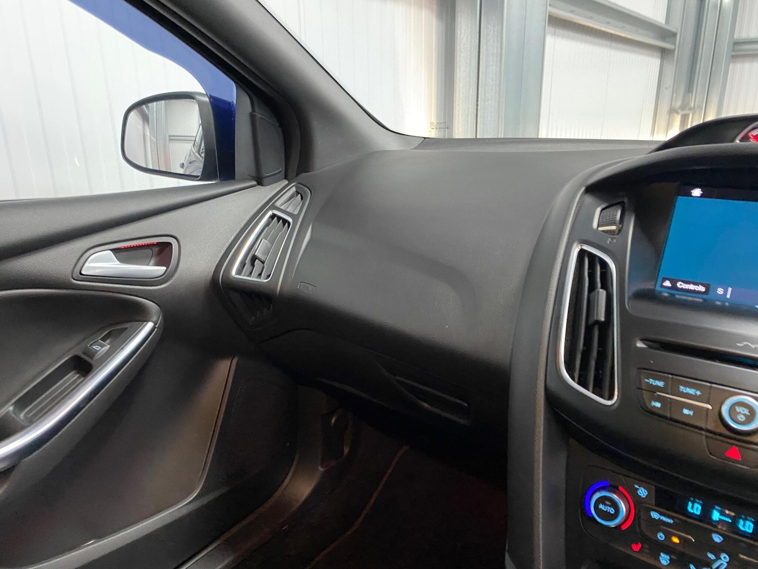 Used Ford Focus 2017 for sale - 76728960: Photo 42