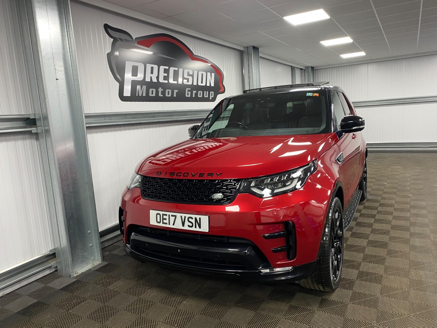 Used Land Rover Discovery 2017 for sale - 76389241: Photo 11