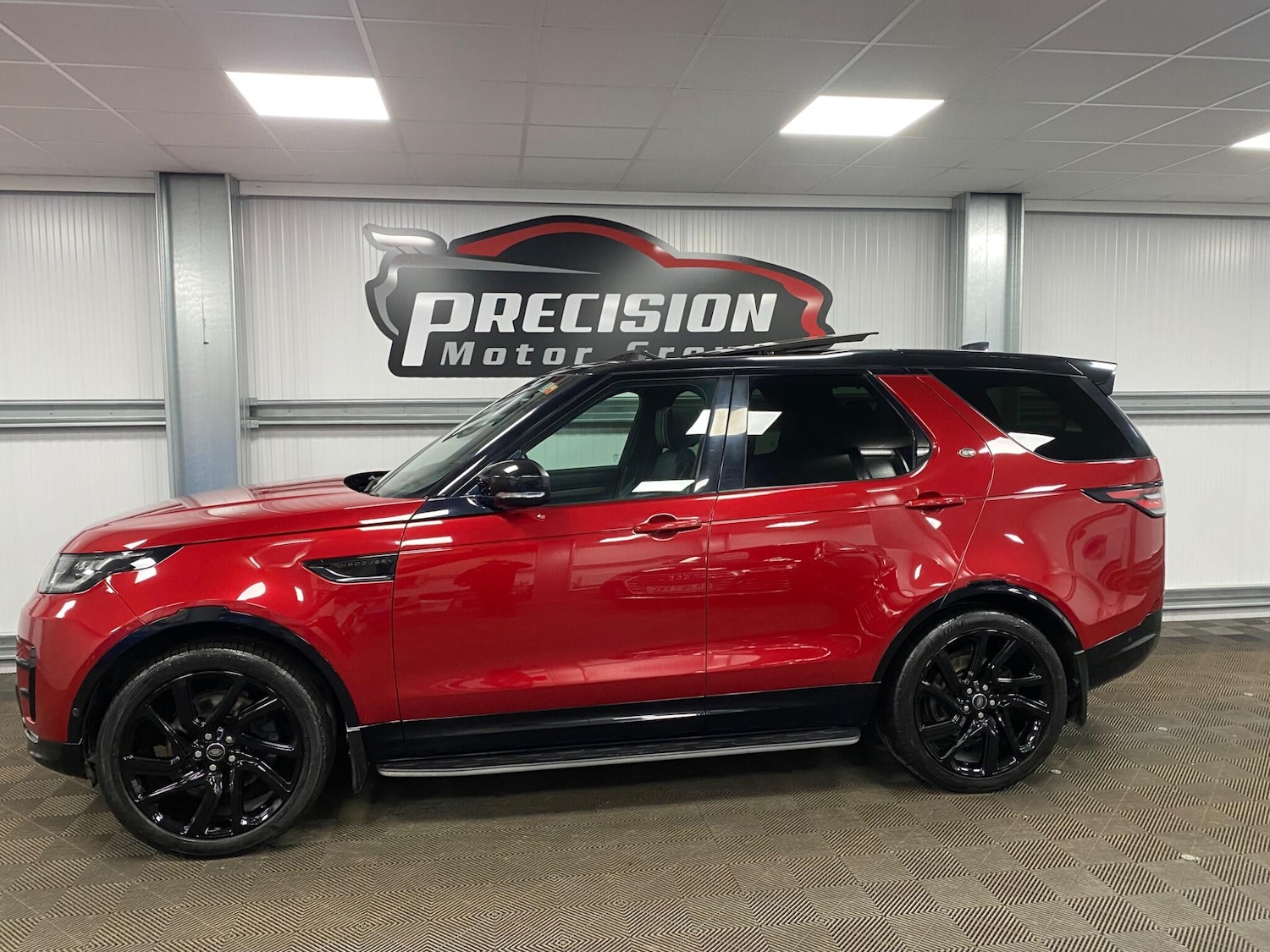 Used Land Rover Discovery 2017 for sale - 76389241: Photo 19