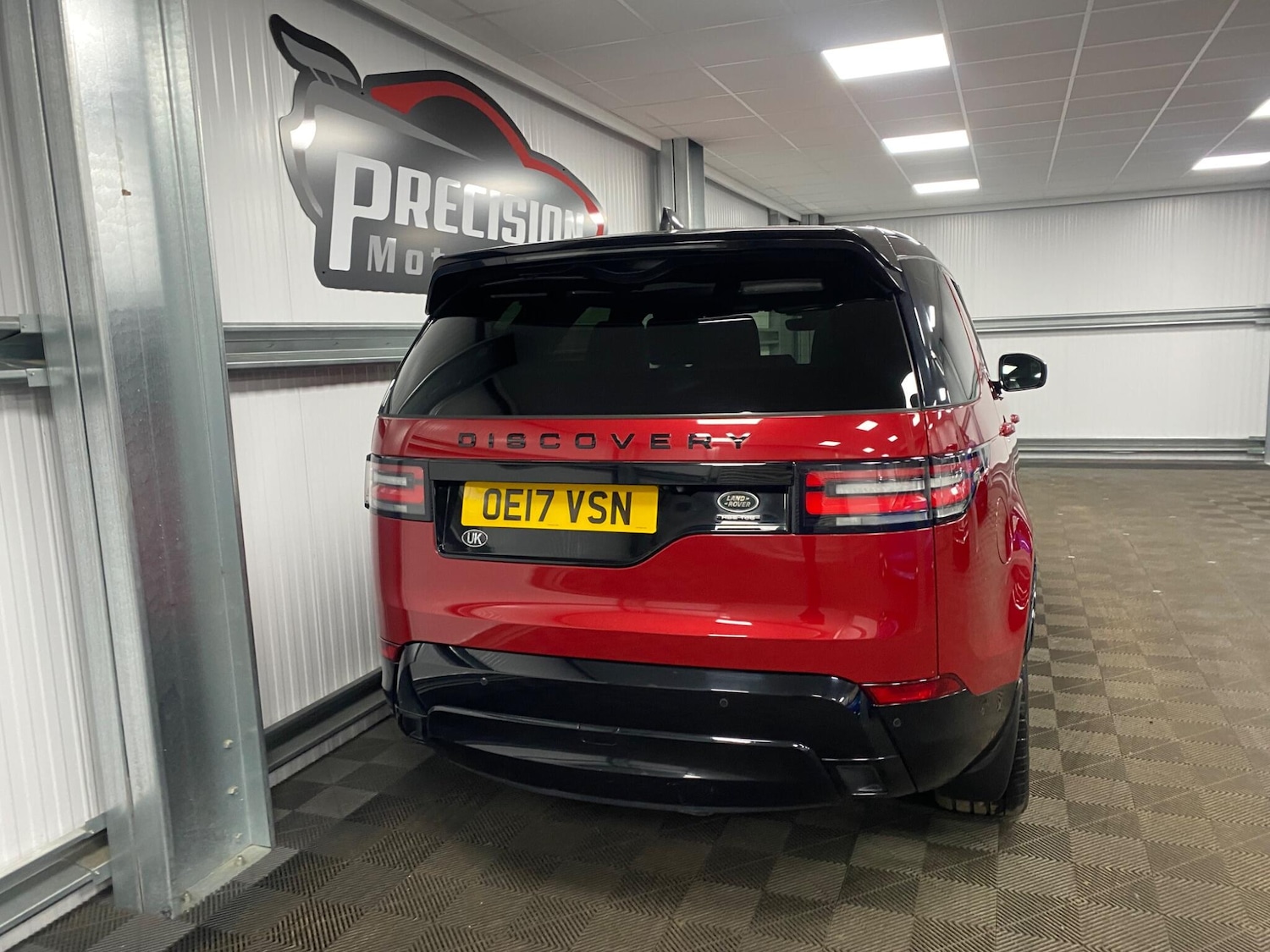 Used Land Rover Discovery 2017 for sale - 76389241: Photo 26