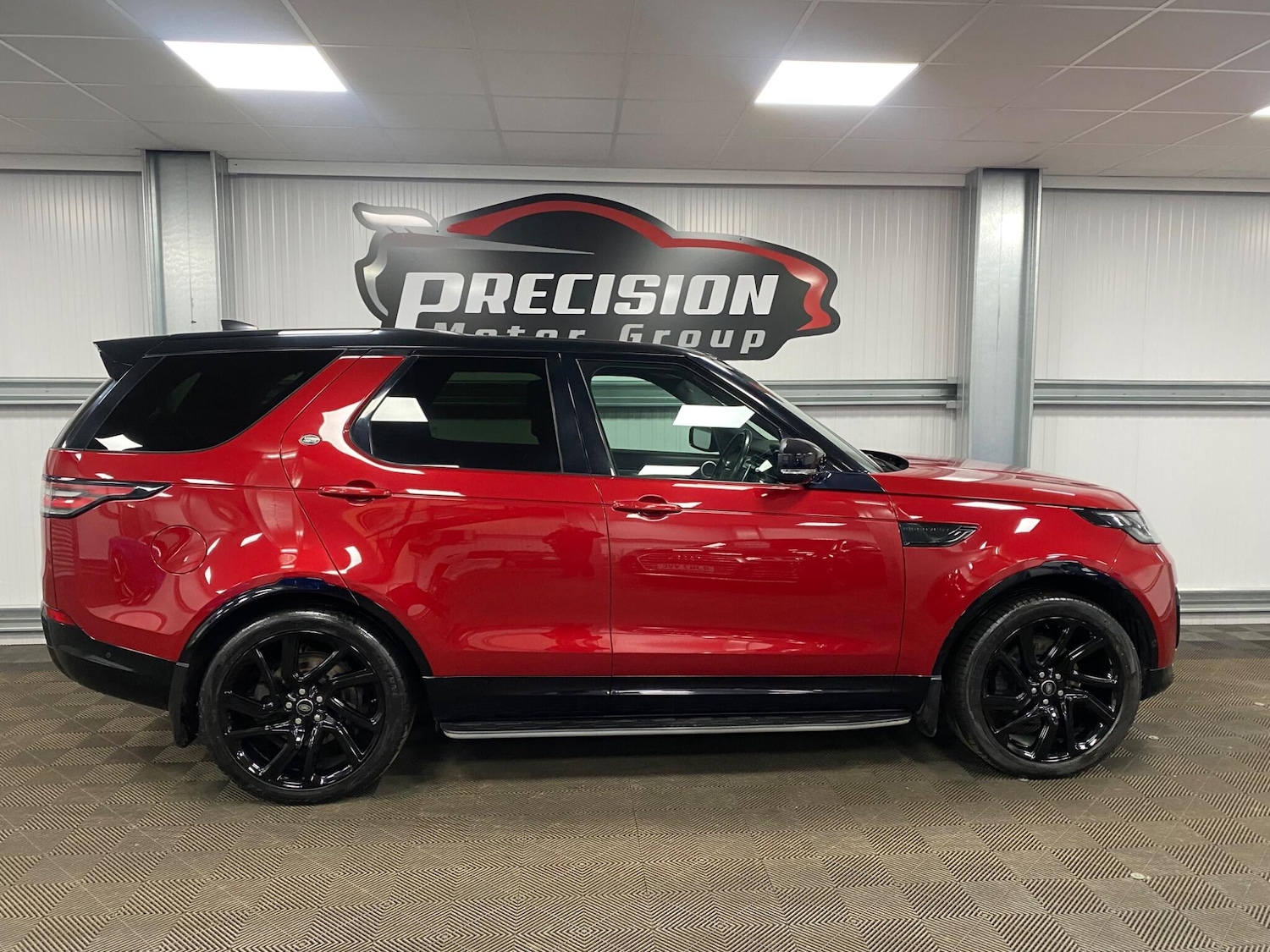 Used Land Rover Discovery 2017 for sale - 76389241: Photo 28