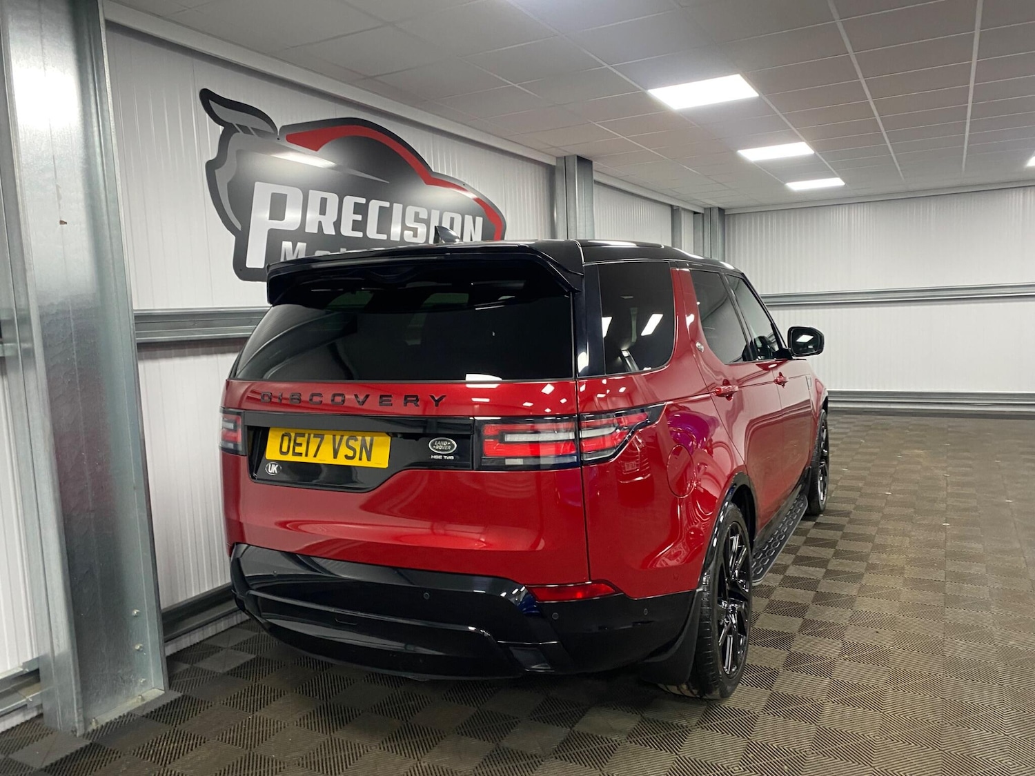 Used Land Rover Discovery 2017 for sale - 76389241: Photo 30