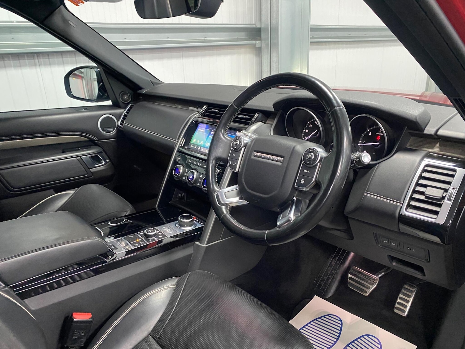 Used Land Rover Discovery 2017 for sale - 76389241: Photo 33