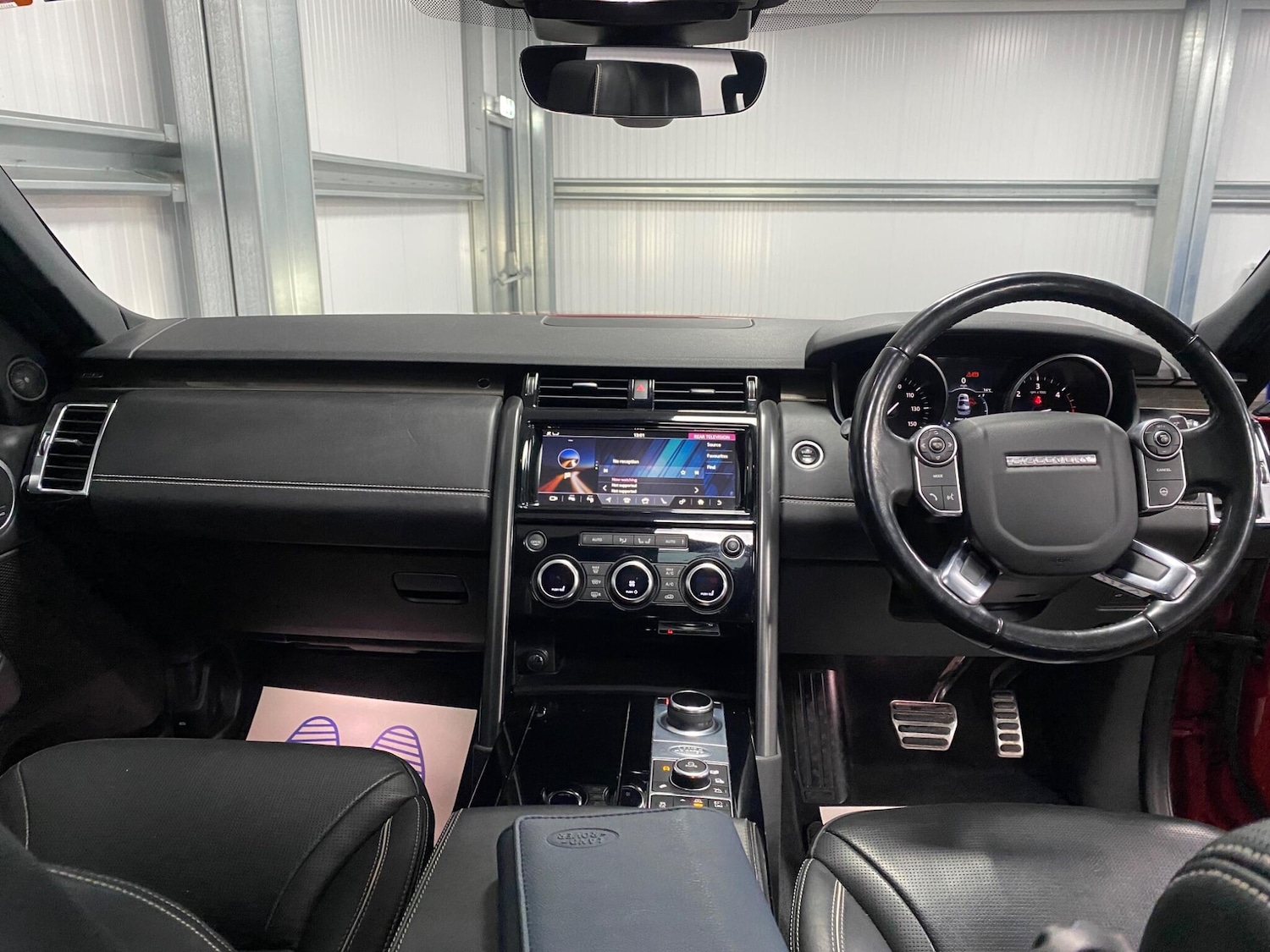 Used Land Rover Discovery 2017 for sale - 76389241: Photo 34