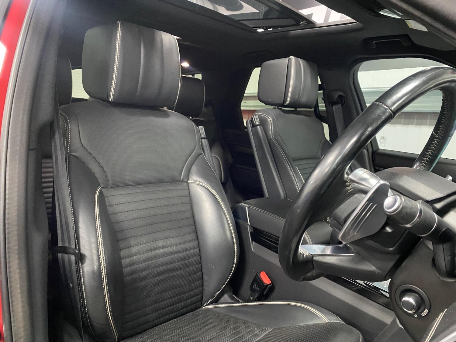 Used Land Rover Discovery 2017 for sale - 76389241: Photo 35