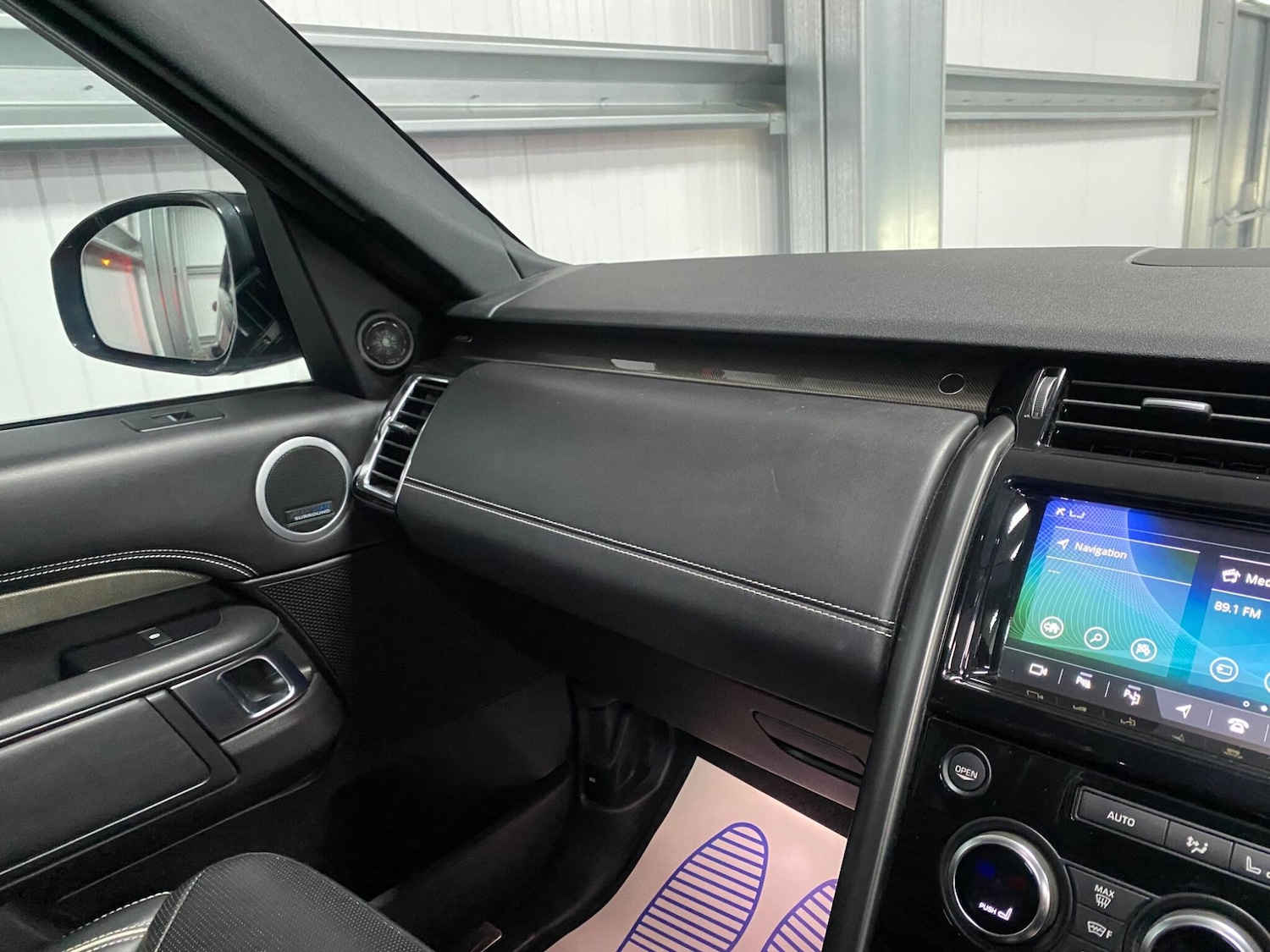 Used Land Rover Discovery 2017 for sale - 76389241: Photo 38