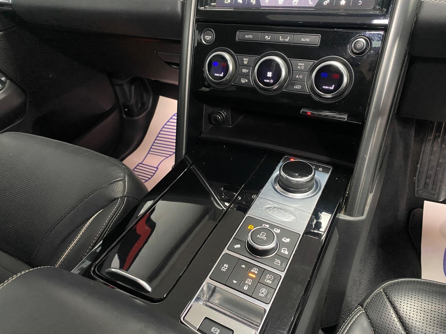 Used Land Rover Discovery 2017 for sale - 76389241: Photo 40