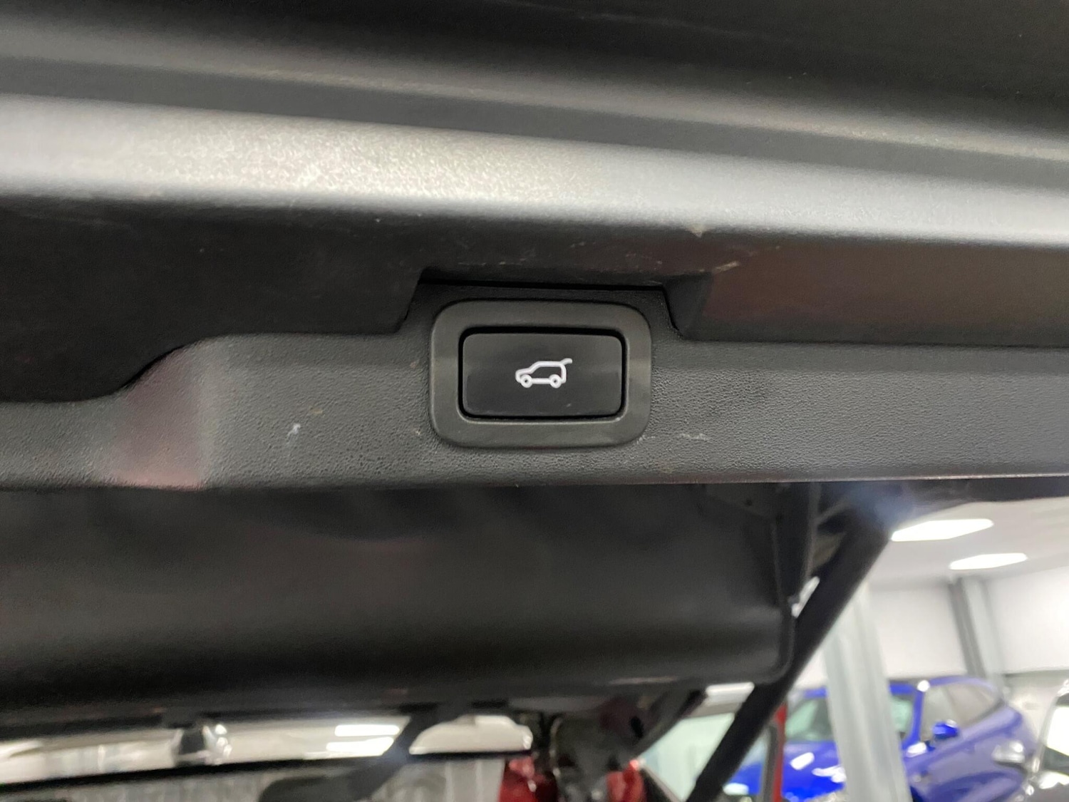 Used Land Rover Discovery 2017 for sale - 76389241: Photo 47