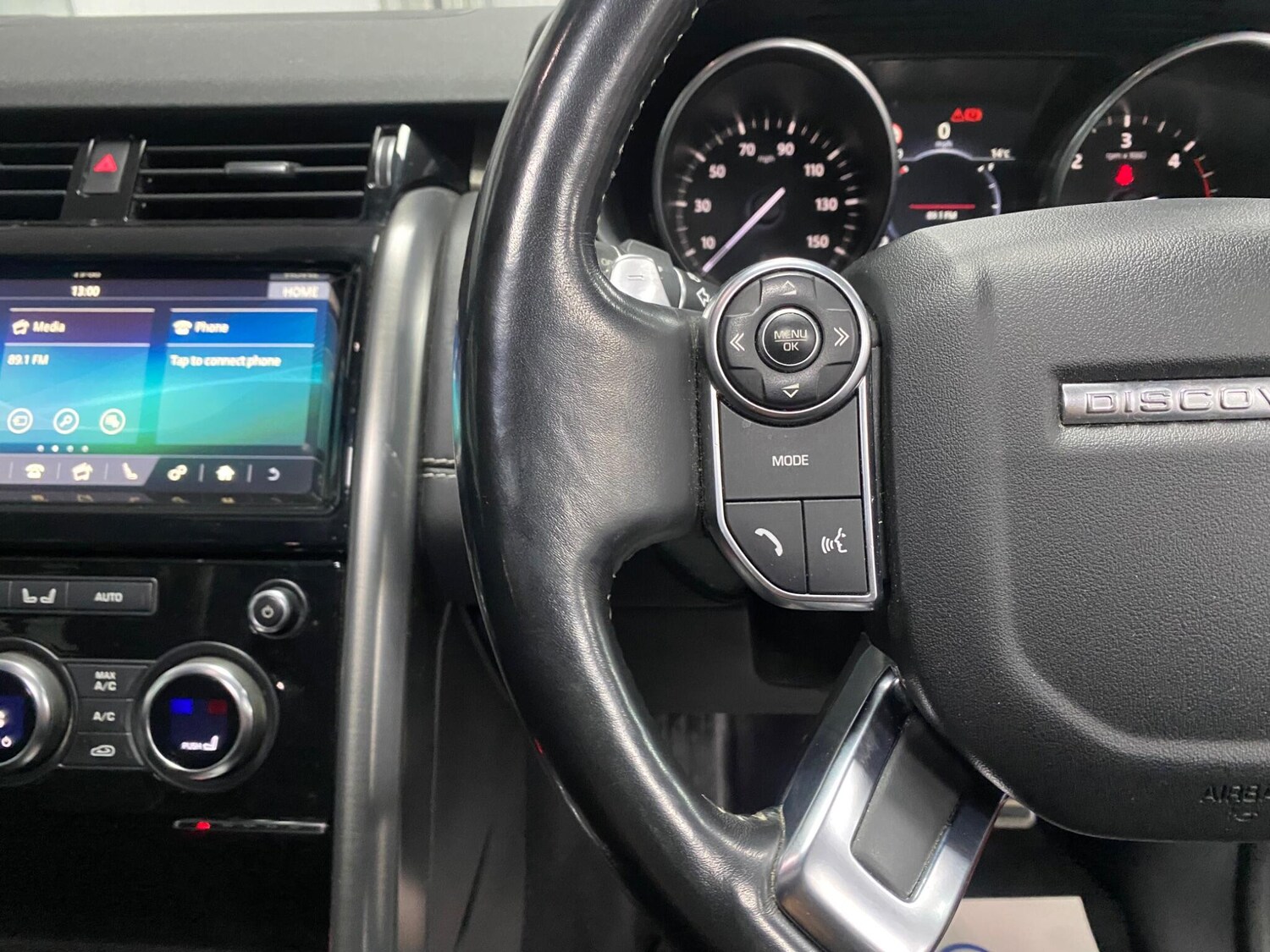 Used Land Rover Discovery 2017 for sale - 76389241: Photo 49