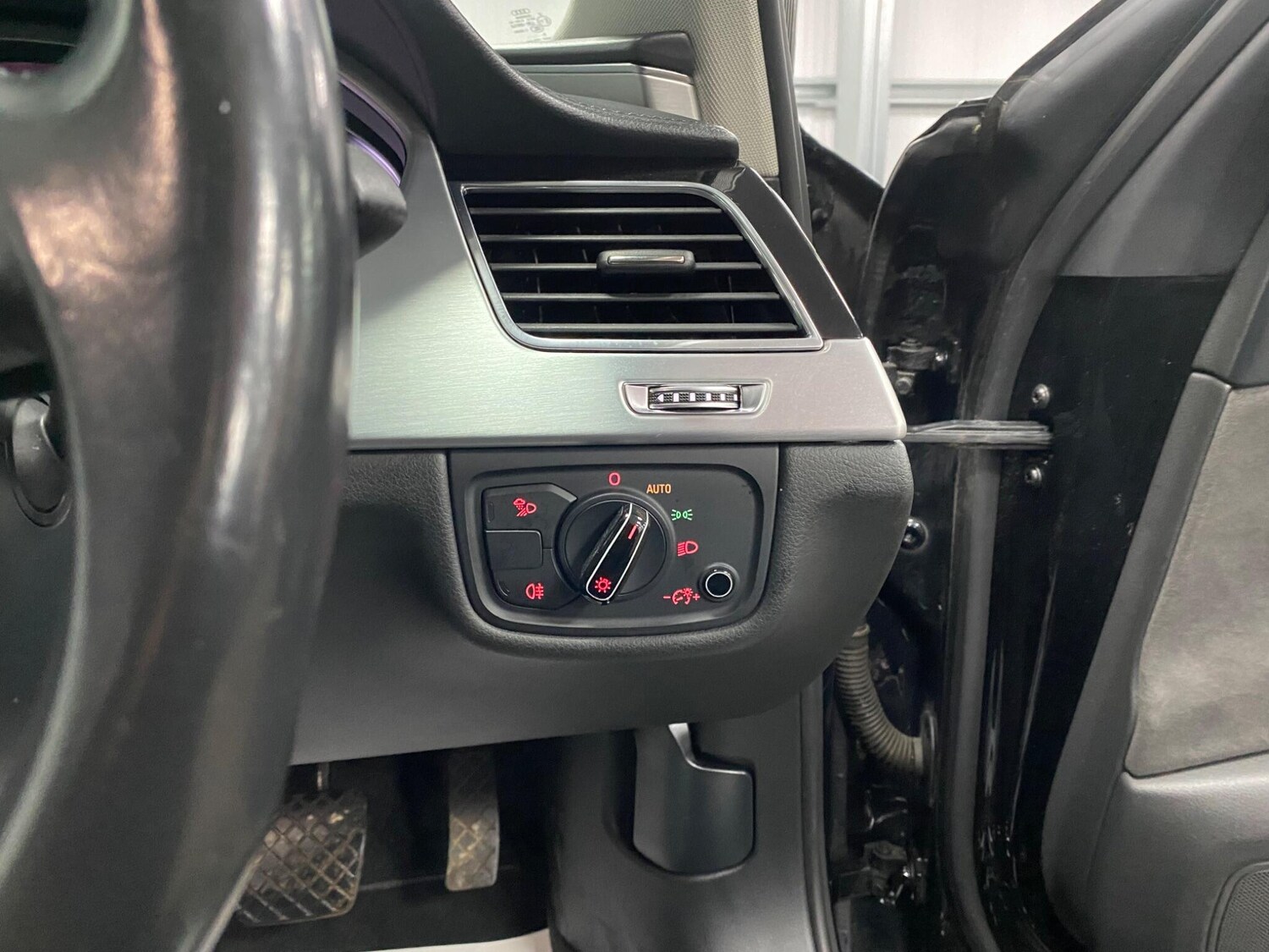 Used Audi A8 for sale - 77484212: Photo 40