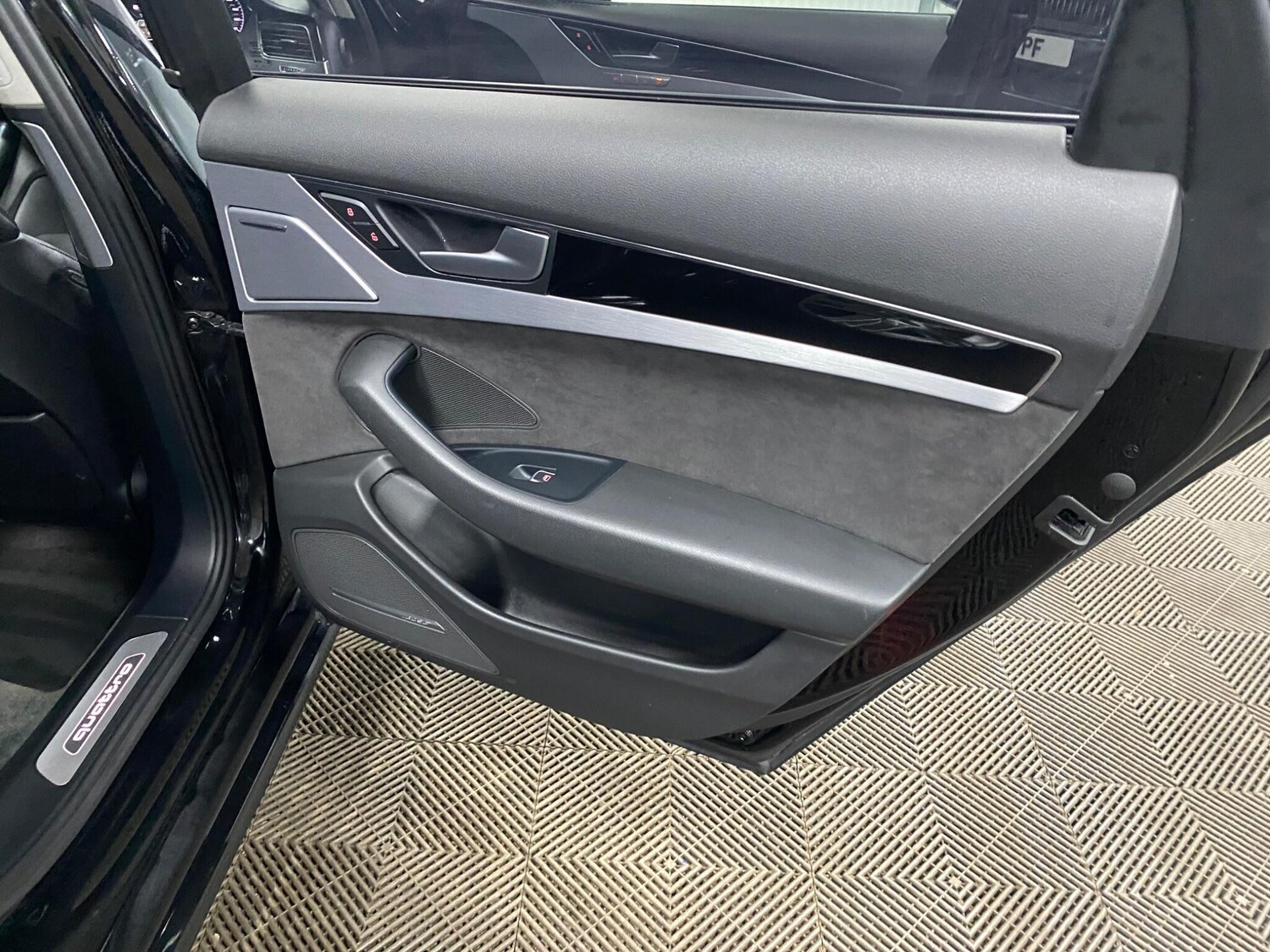 Used Audi A8 for sale - 77484212: Photo 47