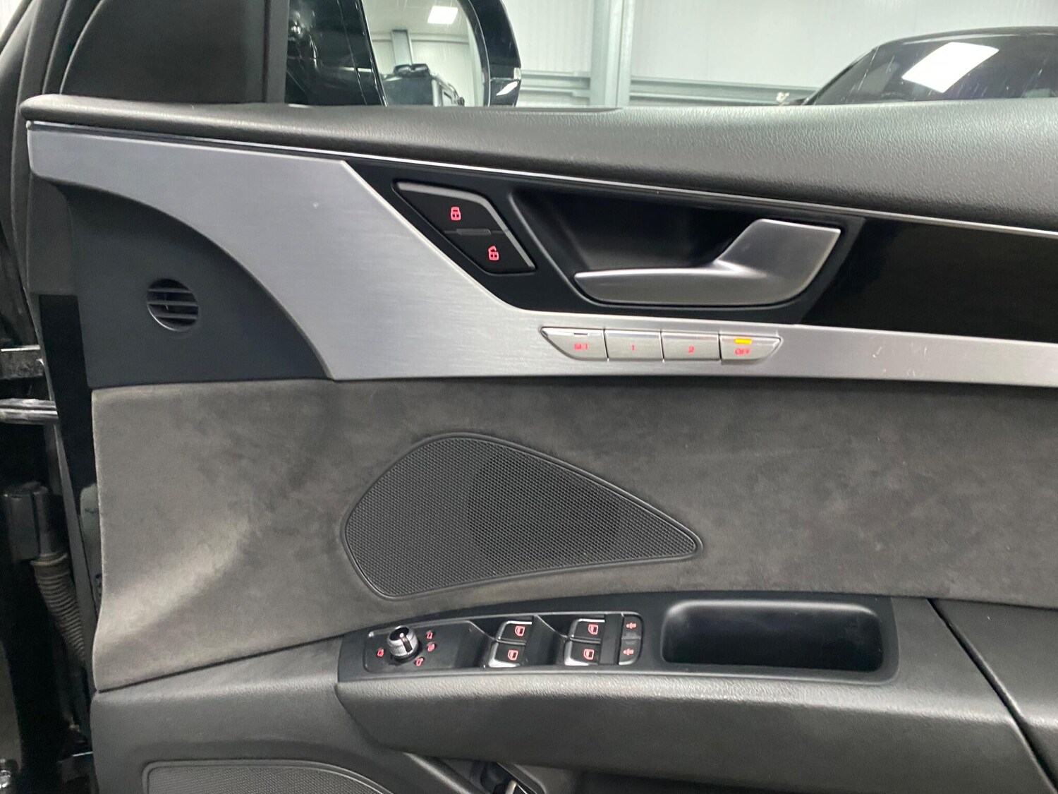 Used Audi A8 for sale - 77484212: Photo 48